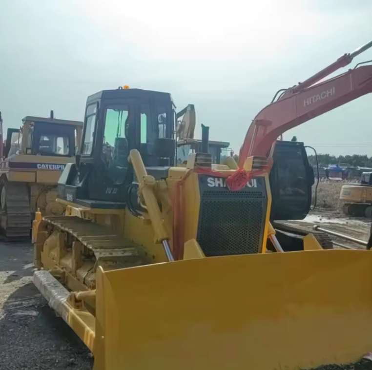 Shantui SD32 Bulldozer