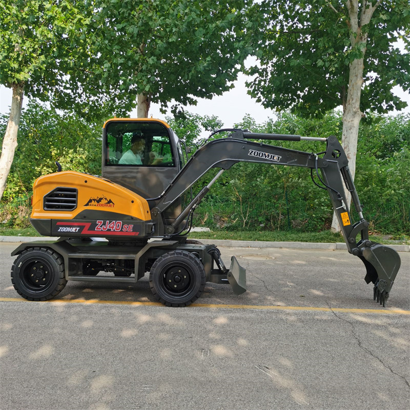 ZJ40 4 Ton Mini Excavator 3600KG Wheeled Hydraulic Digger for Sale