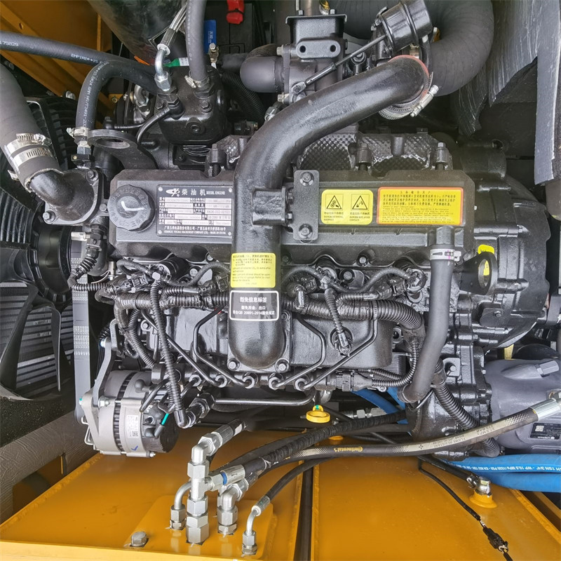 ZJ85 Wheel Excavator Durable Undercarriage Easy Operation for Contractors