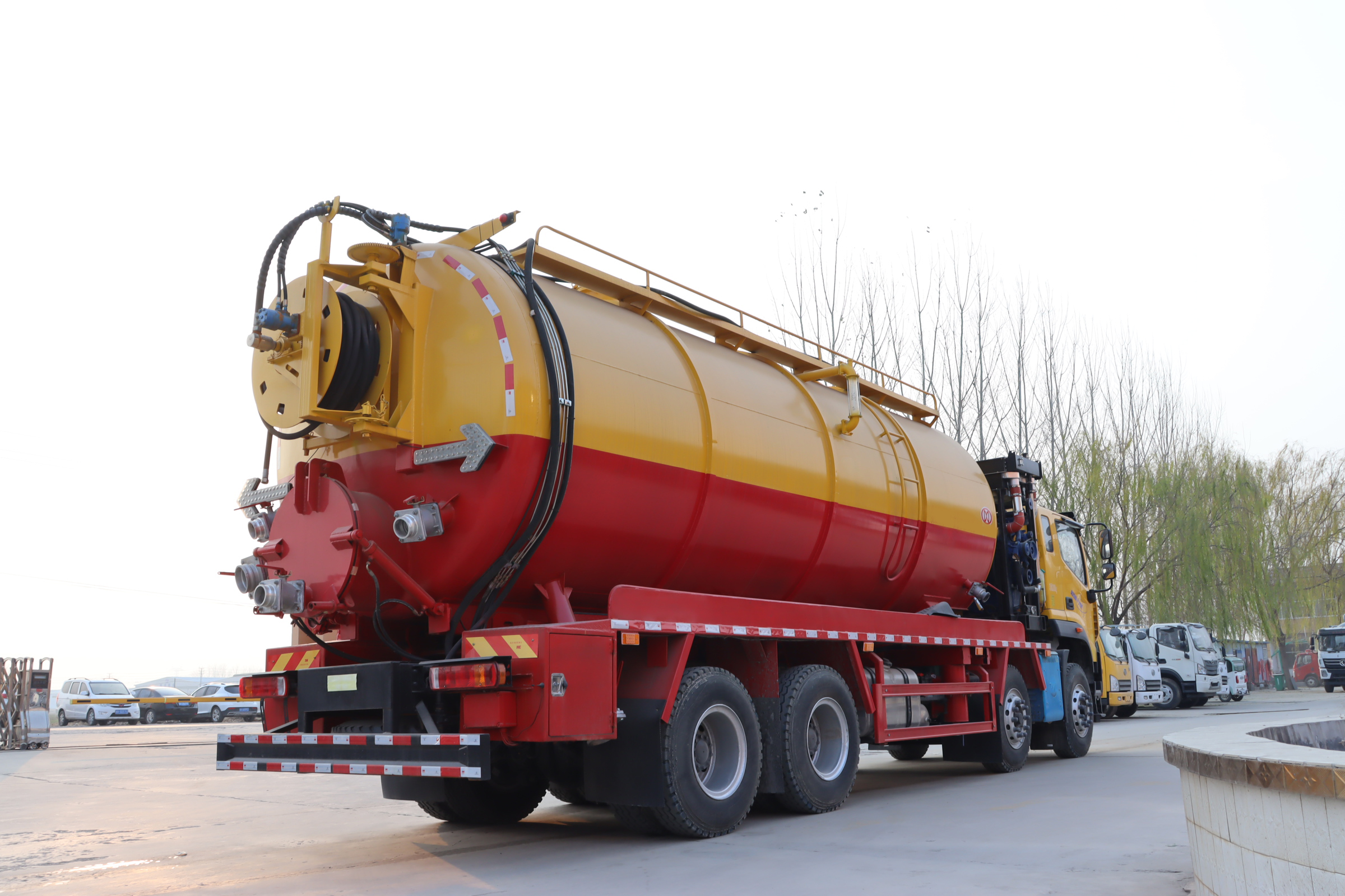 Custom Large Capacity FOTON 6x4 Engine Suction Sewage & Vacuum Truck High-Pressure Cleaning Municipal Use NEW Shandong