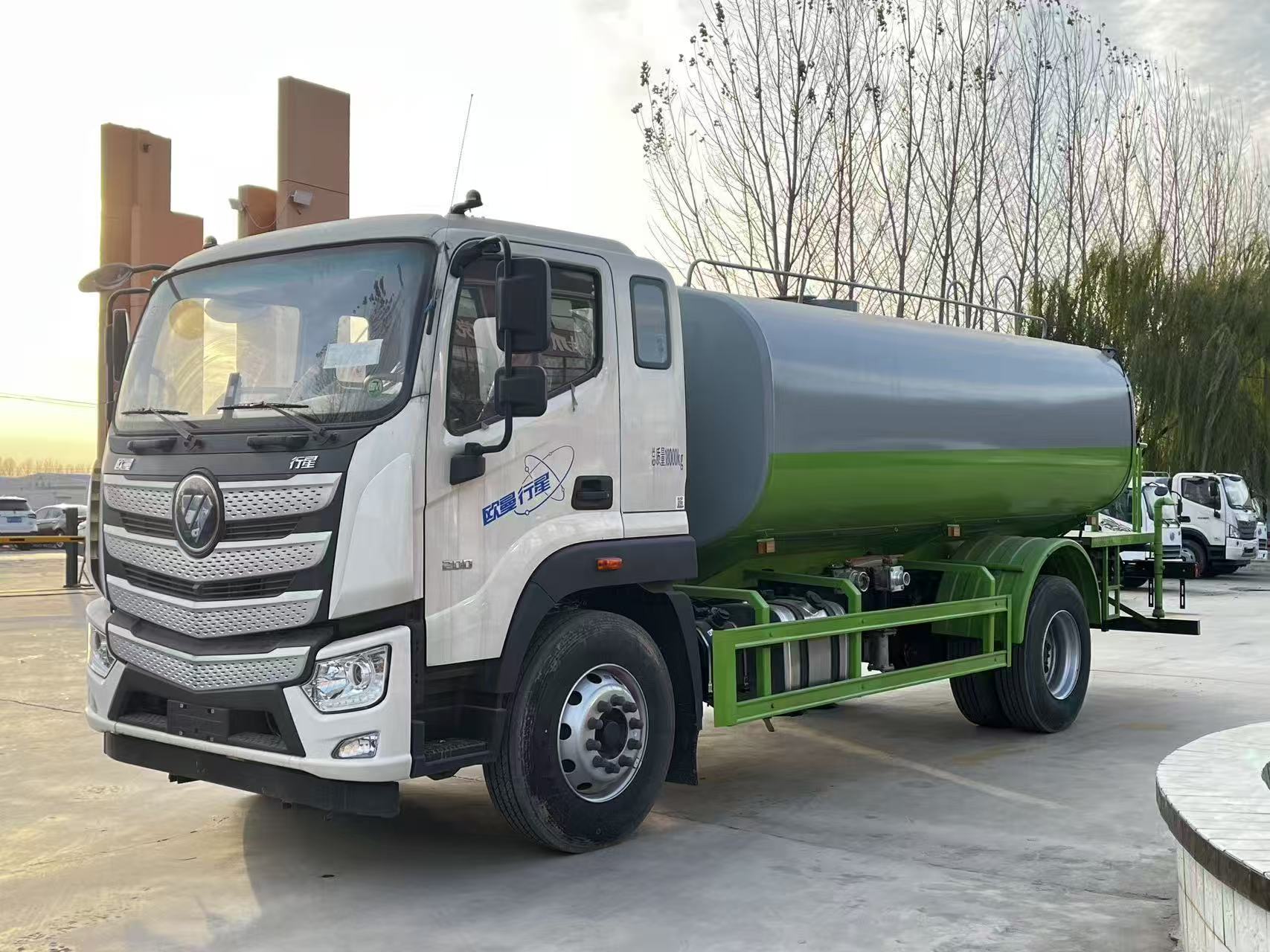 Foton Landscaping Water Tank Truck Spray 15cbm Capacity Diesel Euro 3 Engine Manual Transmission 4x2 Drive Sale
