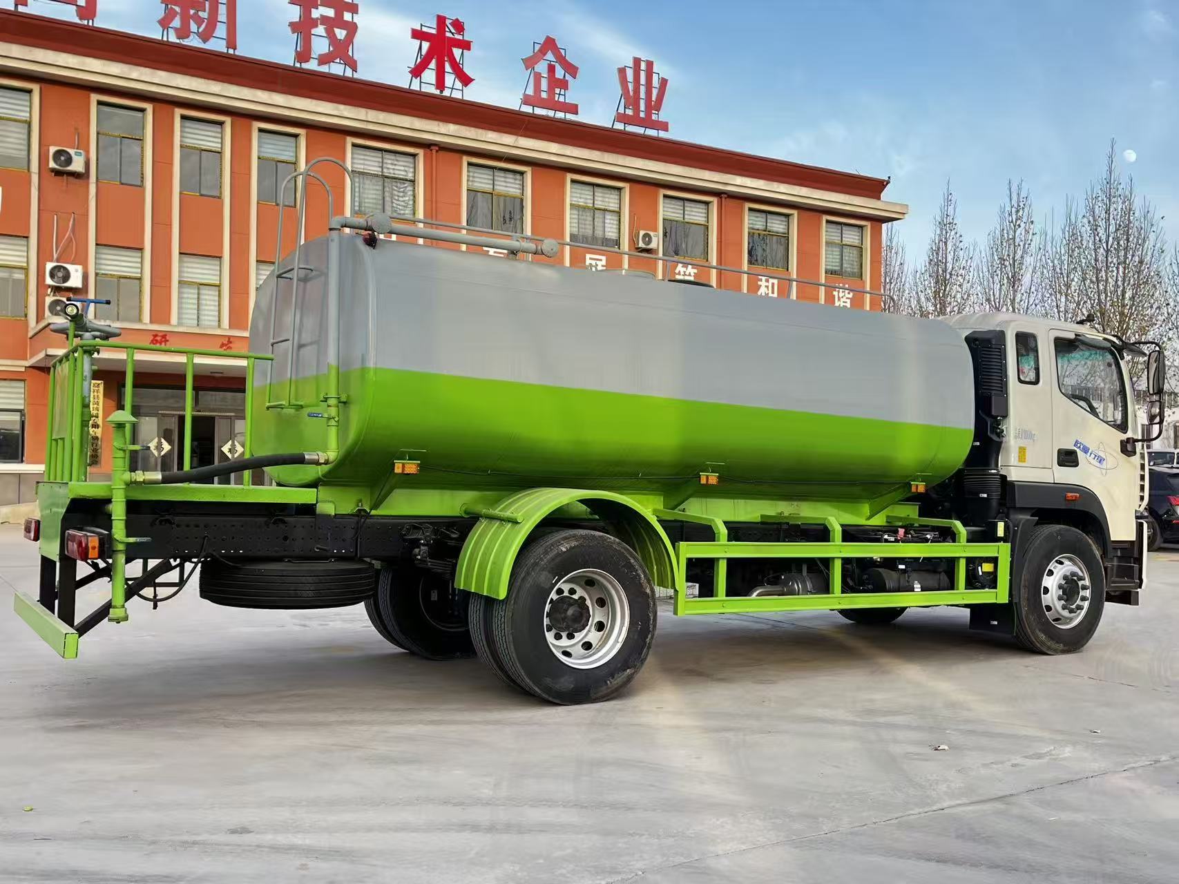 Foton Landscaping Water Tank Truck Spray 15cbm Capacity Diesel Euro 3 Engine Manual Transmission 4x2 Drive Sale