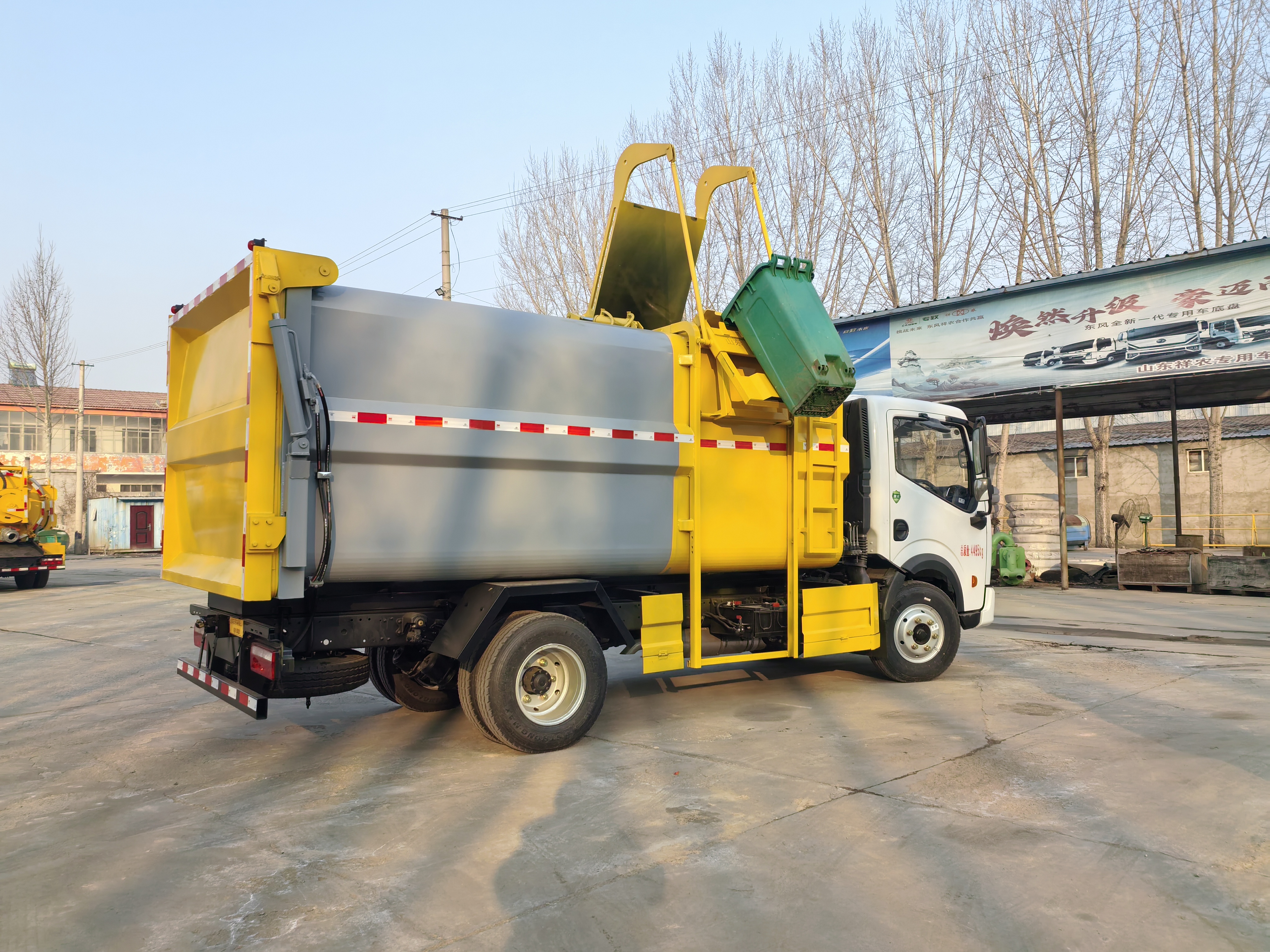 Sanitation Hanging Bucket Garbage Truck Automatic Compactor Property & Street Garbage Collection & Transfer Truck
