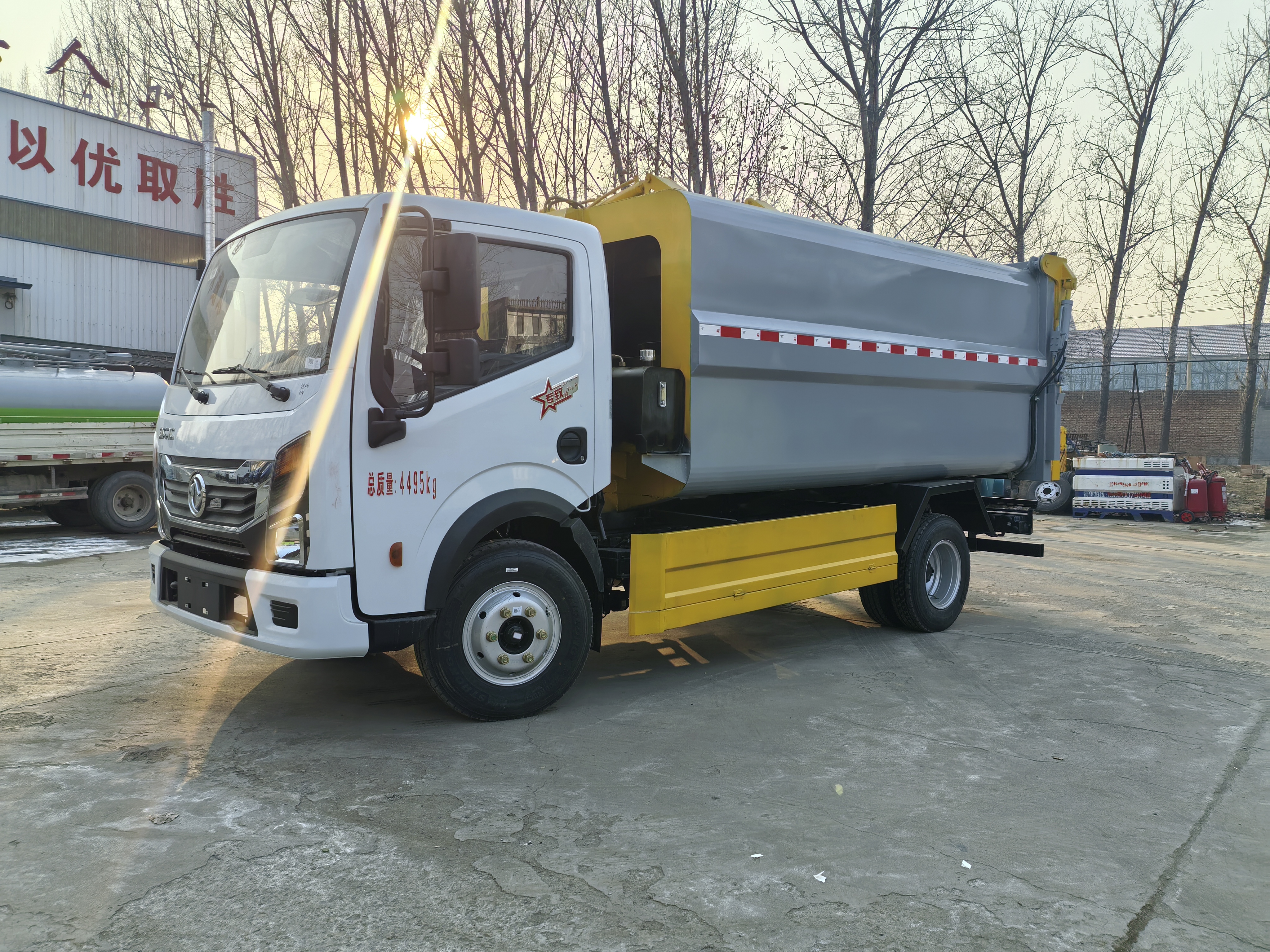 Sanitation Hanging Bucket Garbage Truck Automatic Compactor Property & Street Garbage Collection & Transfer Truck