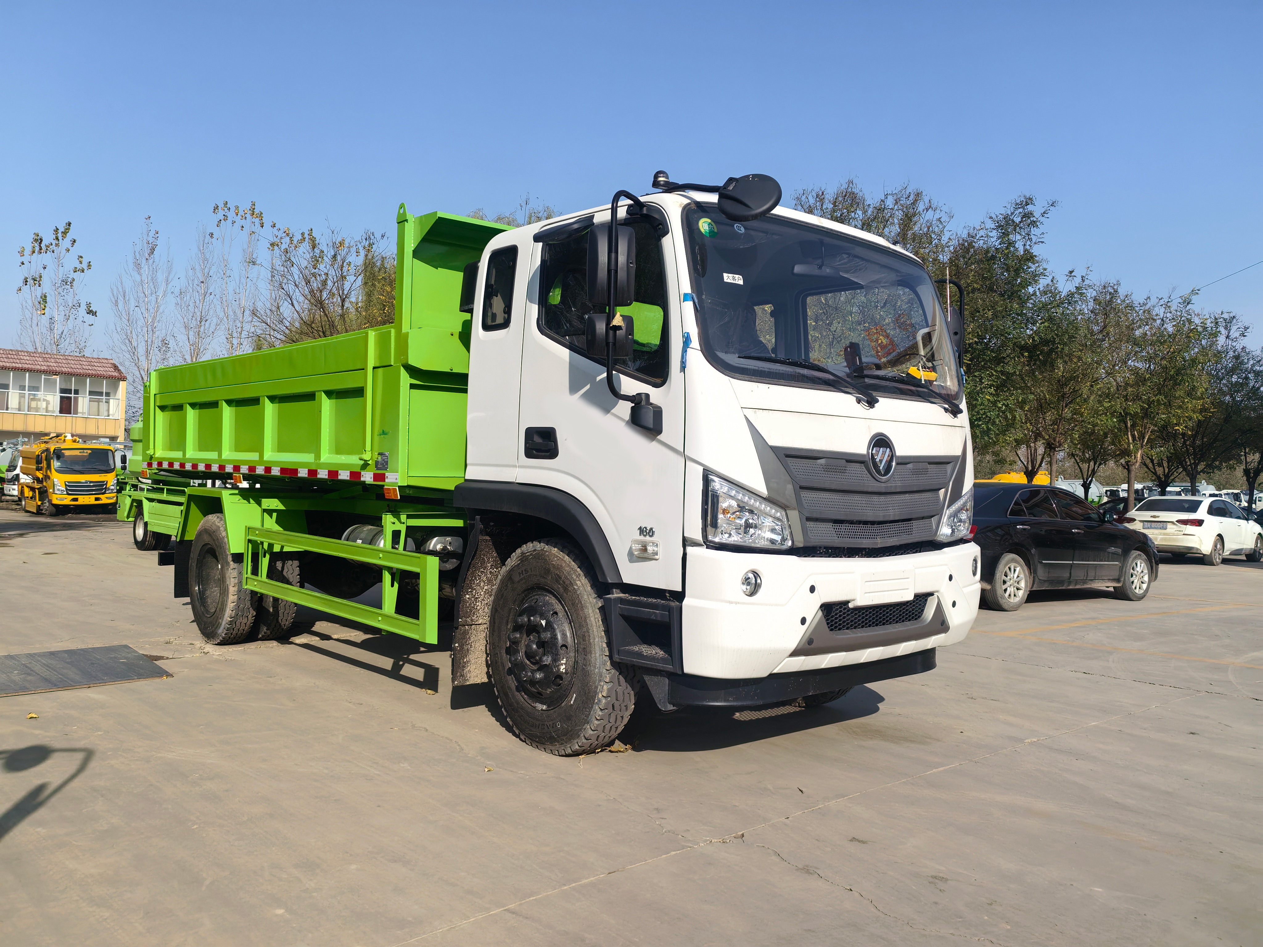 New 12 CubicFoton Diesel Recycling Garbage Truck with Manual Gearbox 4x2 Euro 4 for Waste Transfer and Transport