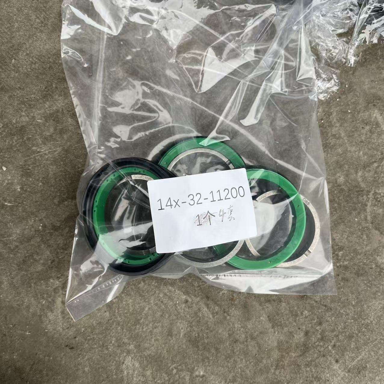 Track Frame Seal for D375 Pull-type Bulldozer 195-30-31240