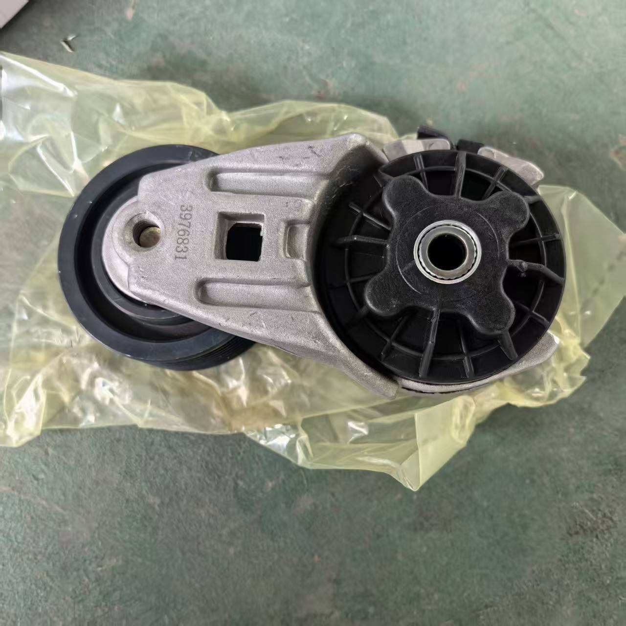 Thermostat D65 Bulldozer 6745-61-1111