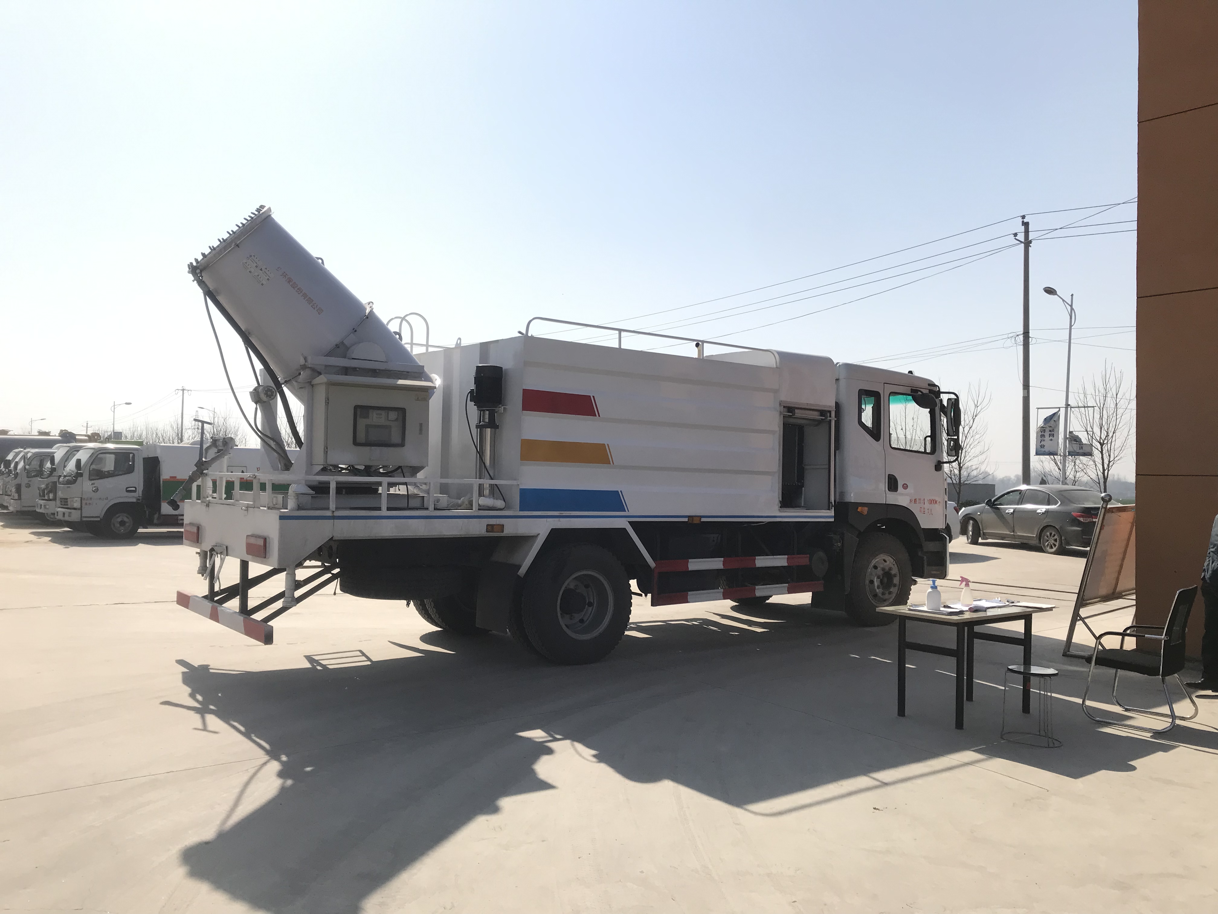 18-Ton Water Tank Truck Customizable Mist Sprayer Vehicle Fine Atomized Particles Diesel Engine Motor 4x2 EURO 5 Emission Direct