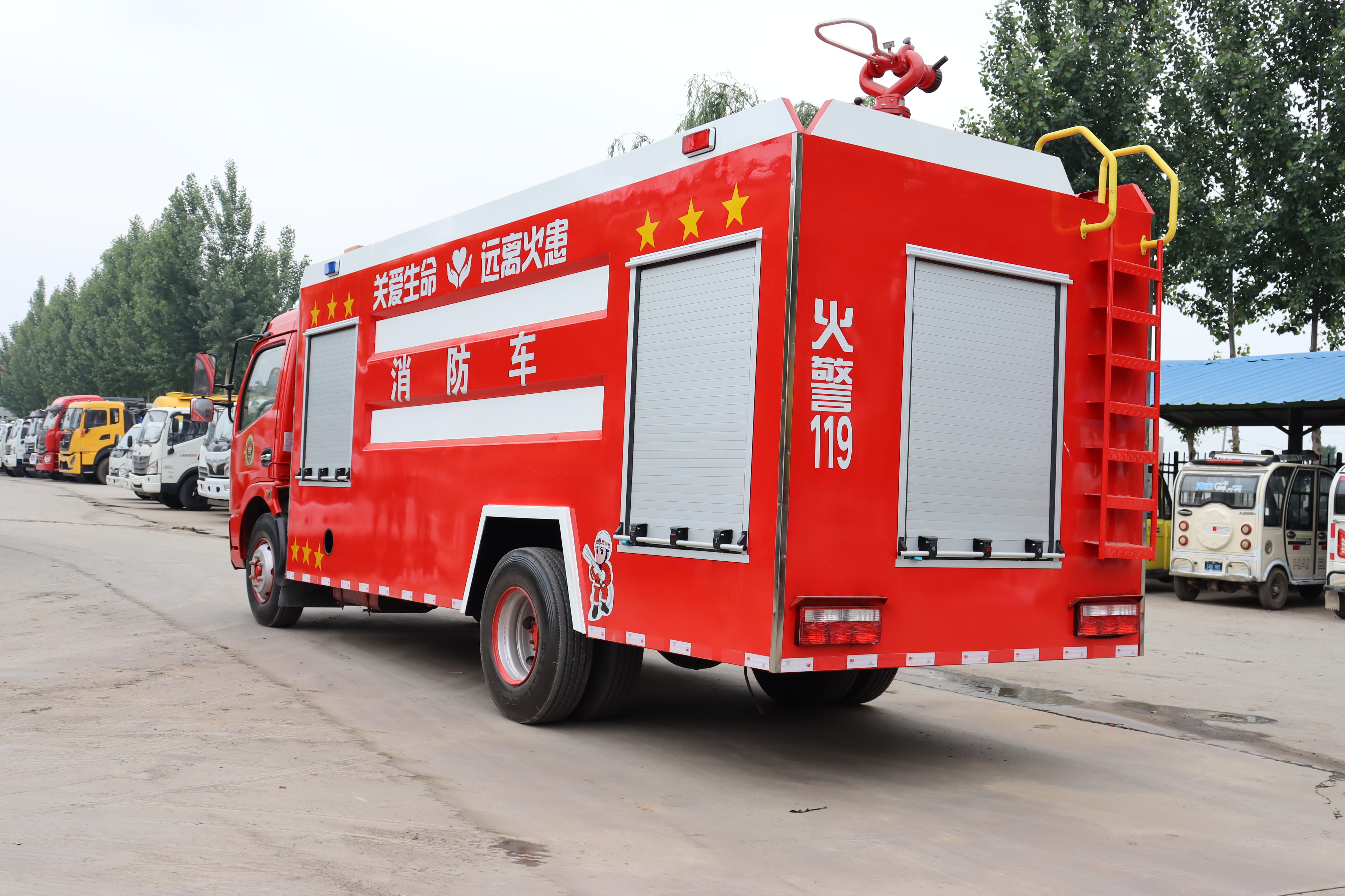 New Dongfeng 4x2 Diesel Pumper Fire Truck with High-Pressure Jet-Long Endurance Efficient for Municipal/Industrial Fire Rescue
