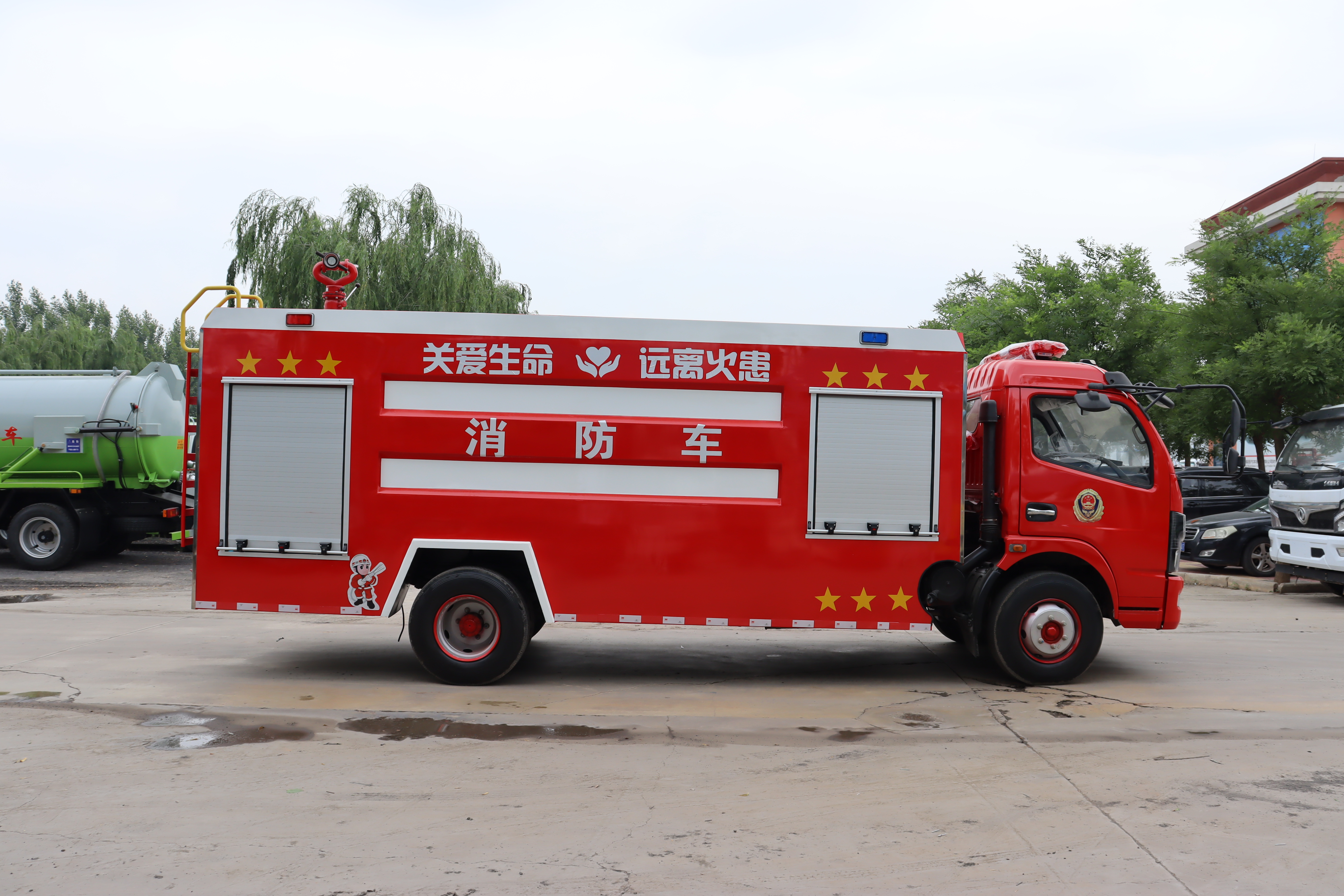 New Dongfeng 4x2 Diesel Pumper Fire Truck with High-Pressure Jet-Long Endurance Efficient for Municipal/Industrial Fire Rescue