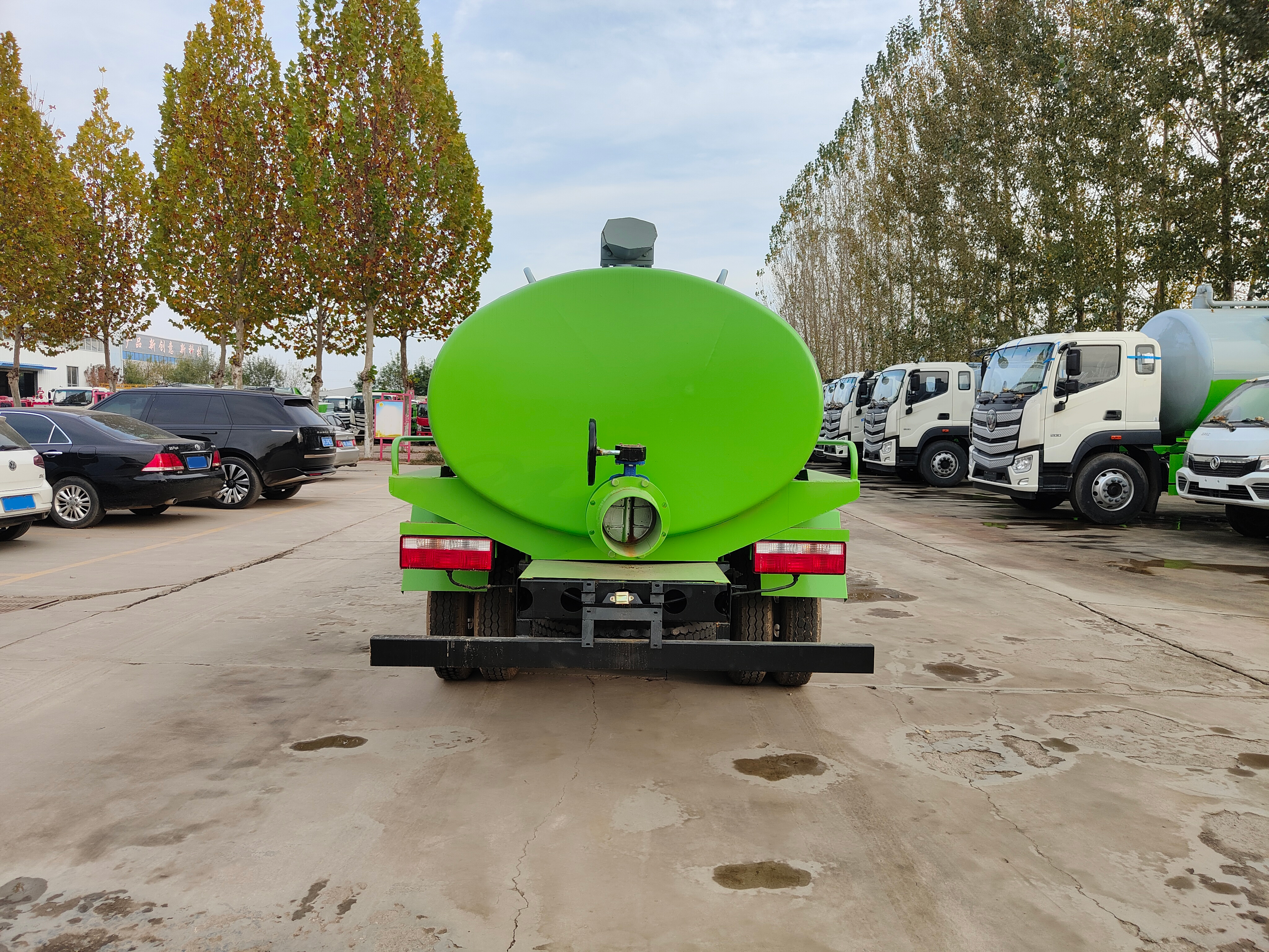 Factory Direct Customizable Jaw 5m Manual Diesel Fecal Suction Truck for Sewage and Waste Transport-High Power