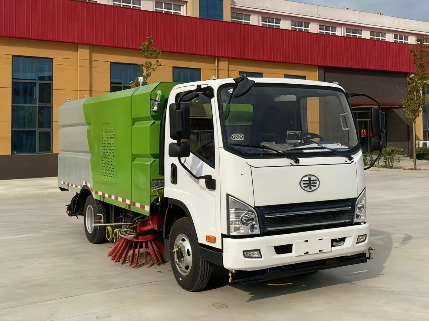 High-quality Factory Price High Pressure Customized 5CBM Faw Engine Dust Vacuum Road Clean Street Sweeper Truck