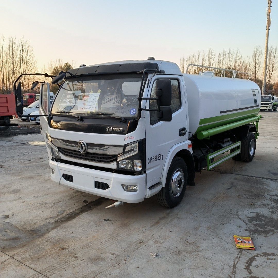 Product Parameters of 22m³ Water Sprinkler Truck