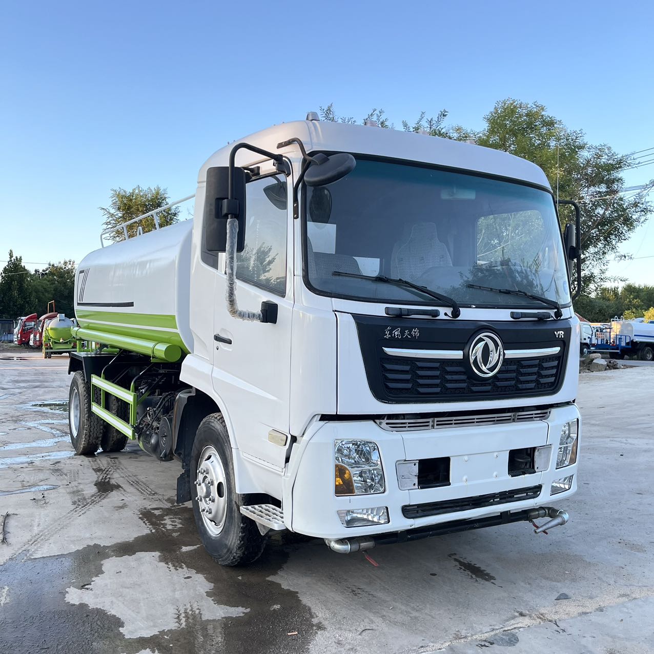 12m³ Water Sprinkler Truck Dongfeng Tianjin 180HP Cummins For Sale