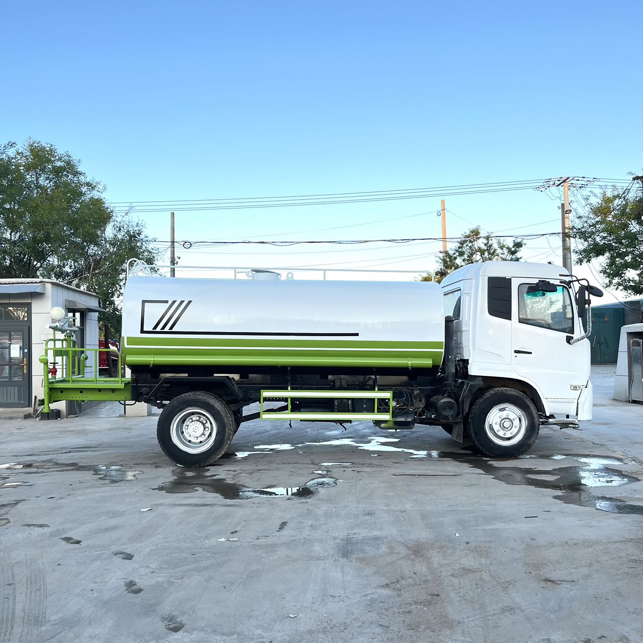 12m³ Water Sprinkler Truck Dongfeng Tianjin 180HP Cummins For Sale