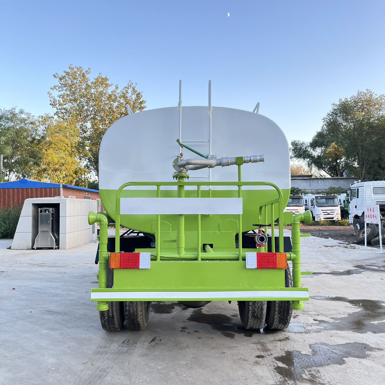 12m³ Water Sprinkler Truck Dongfeng Tianjin 180HP Cummins For Sale