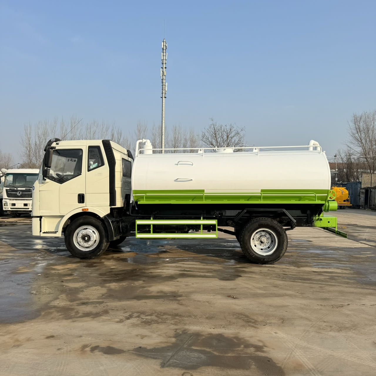 12m³ Self-Dumping Fecal Suction Truck JAC Gallop K5L 160HP Yuchai Engine