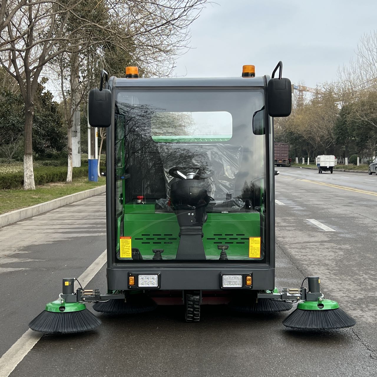 Legend Multi-Functional Road Sweeper Truck For Sale | High Efficiency Street Cleaning