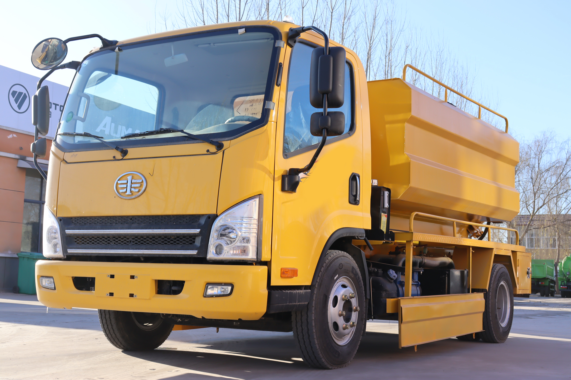 FAW Jiefang Manual Diesel 4+2 Combination High-Pressure Jetting and Vacuum Suction Sewer Cleaning Truck
