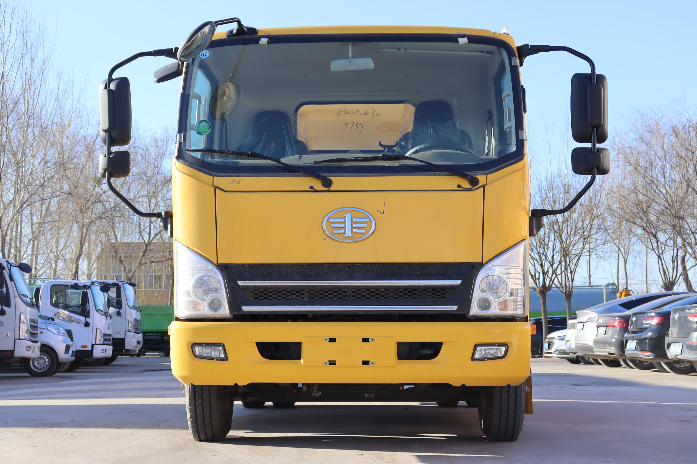 FAW Jiefang Manual Diesel 4+2 Combination High-Pressure Jetting and Vacuum Suction Sewer Cleaning Truck