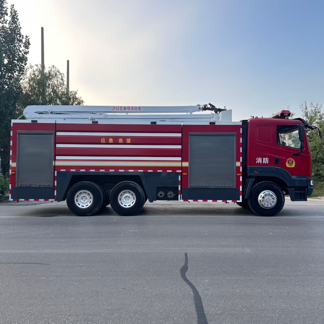 JP16 Fire Fighting Truck 10m³ Water 2m³ Foam 310HP Turbo Engine