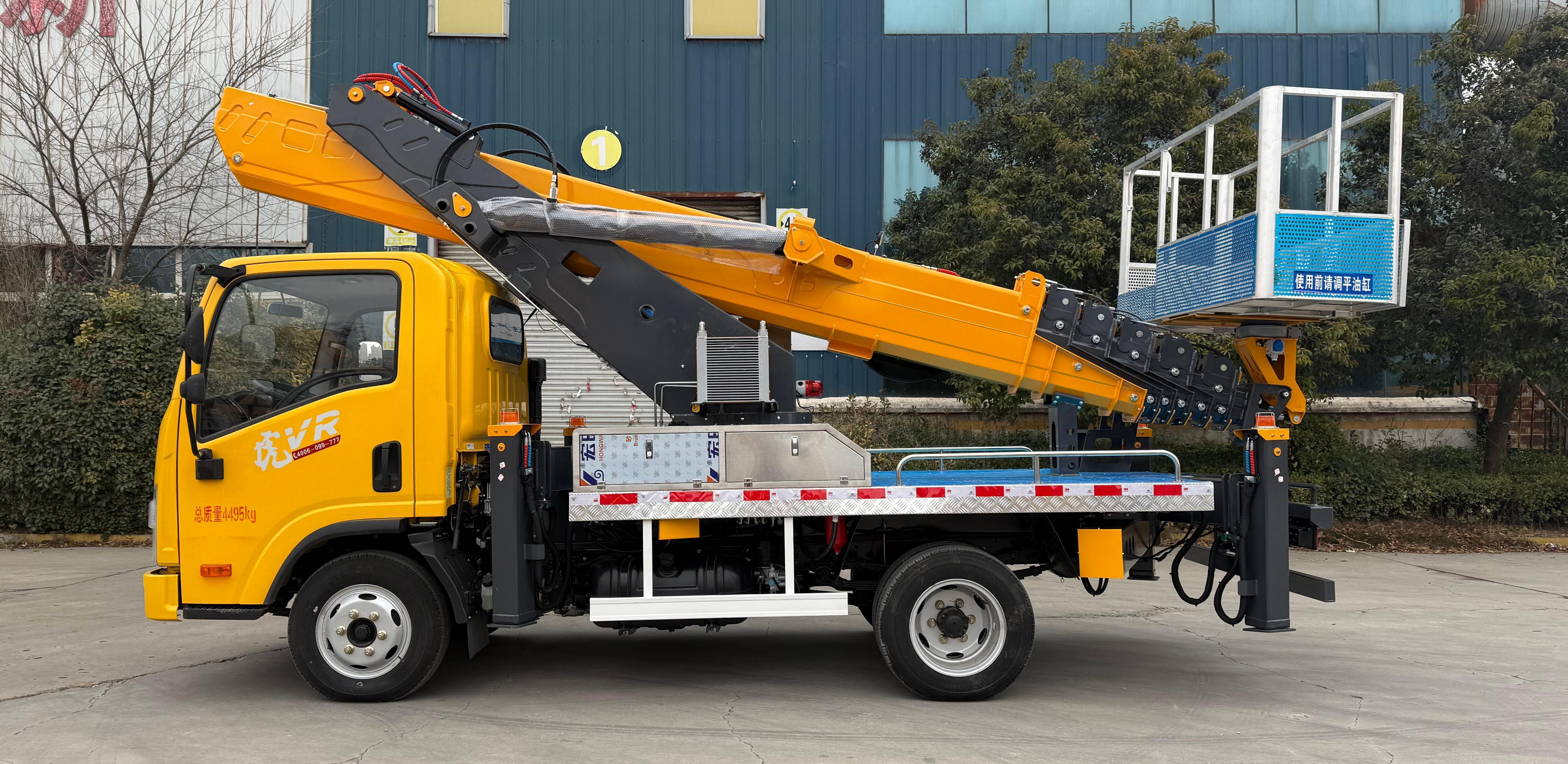 Huajin Heavy Industry FAW Jiefang Blue Plate GK35 Aerial Work Truck