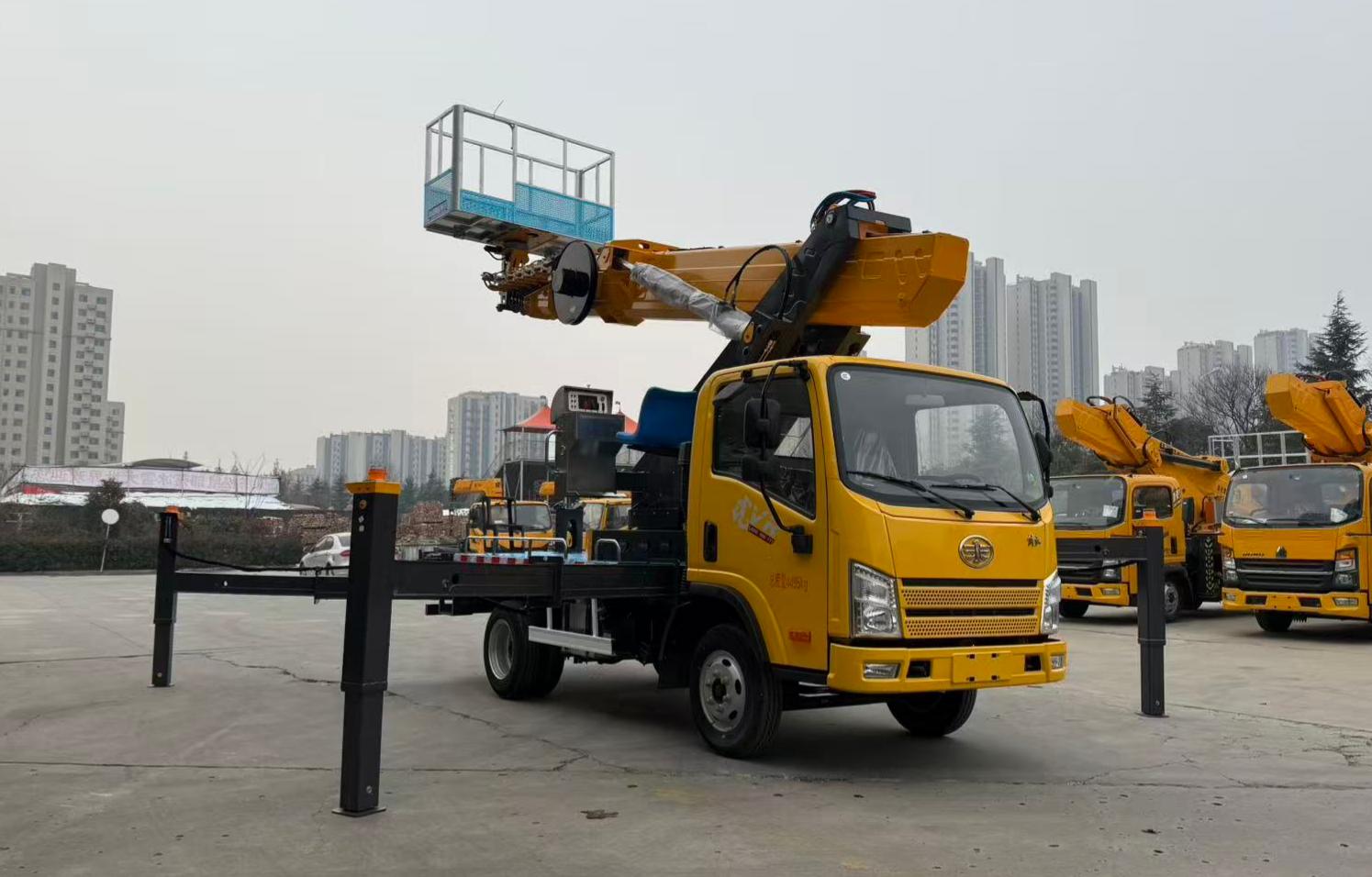Huajin Heavy Industry FAW Jiefang Blue Plate GK35 Aerial Work Truck