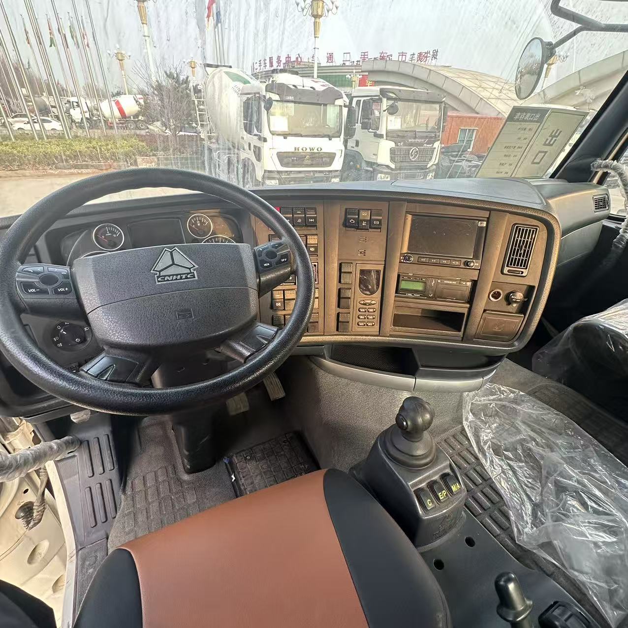 HOWO T7H 540HP with MAN Engine & Sinotruk Manual Gearbox