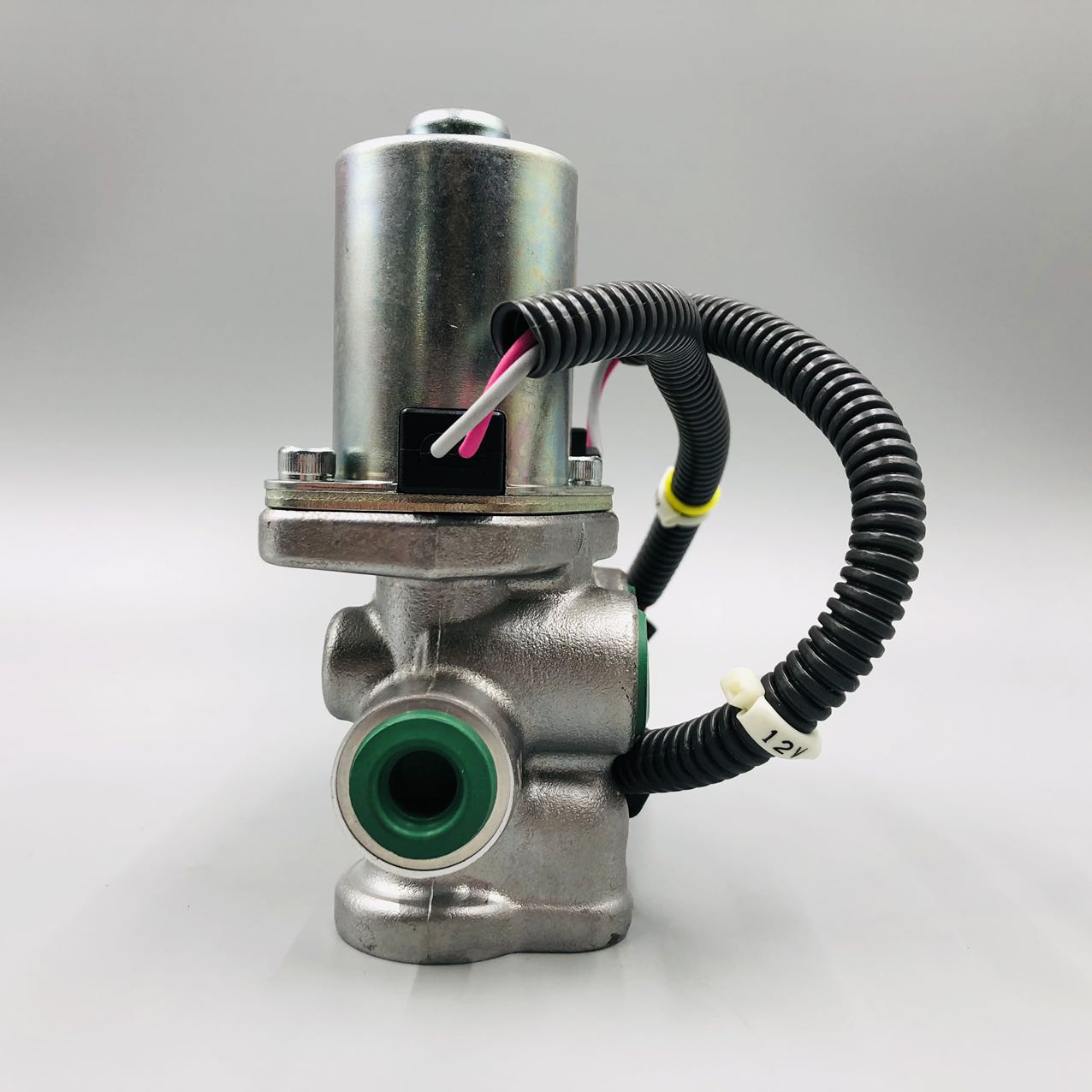 22F-60-31600 valve is suitable for Komatsu PC55 excavator parts