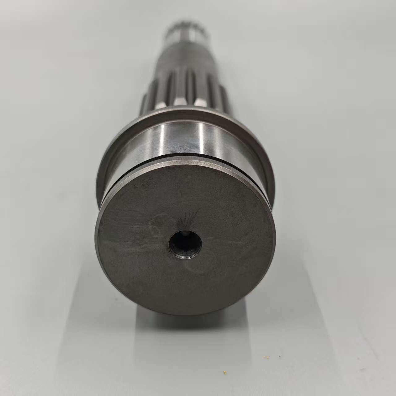 Wholesale and retail 708-2G-12121 axle suitable for Komatsu D475A bulldozer parts