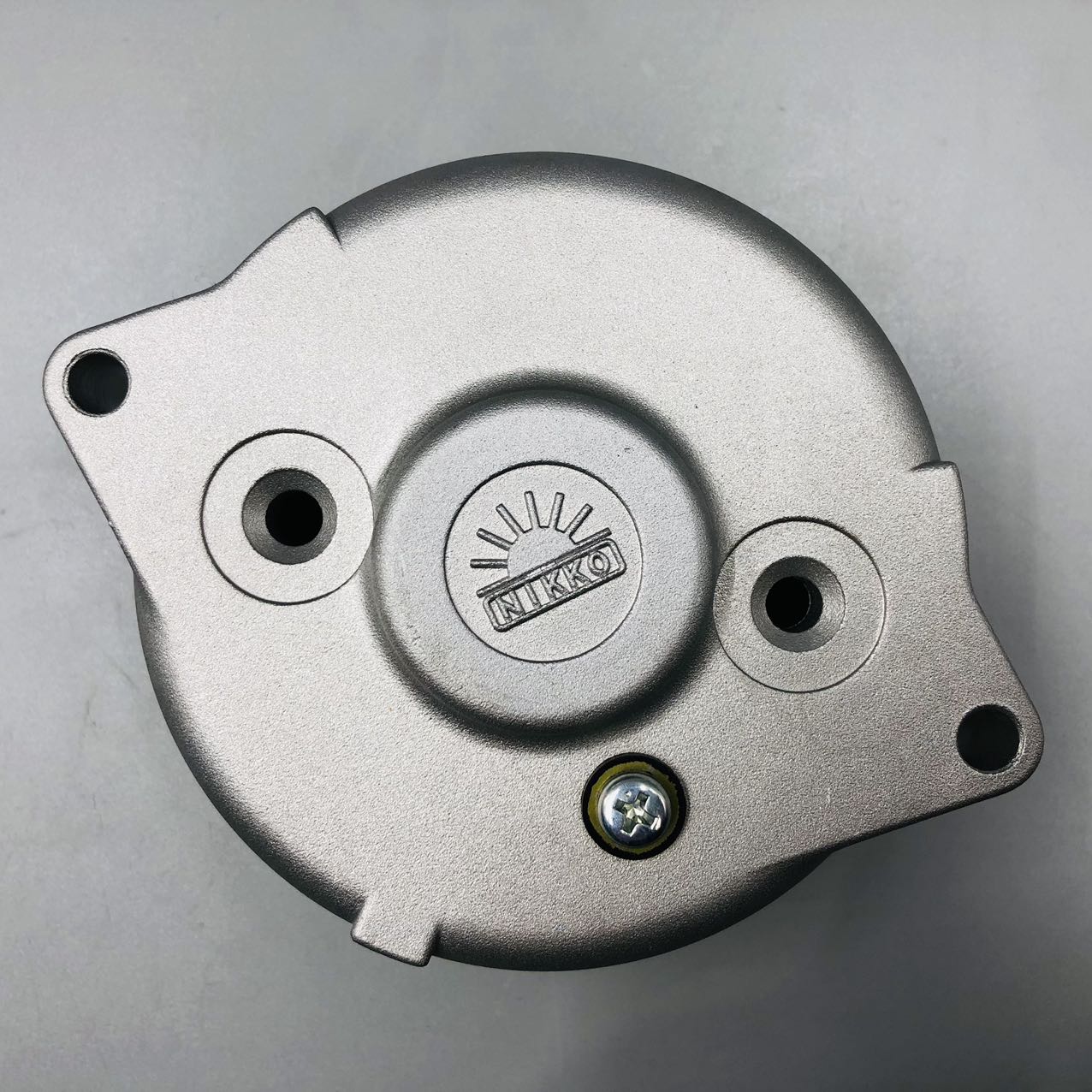 KD0-23700-0130 Bracket Assembly, Rear is suitable for Komatsu SAA6D114E engine parts