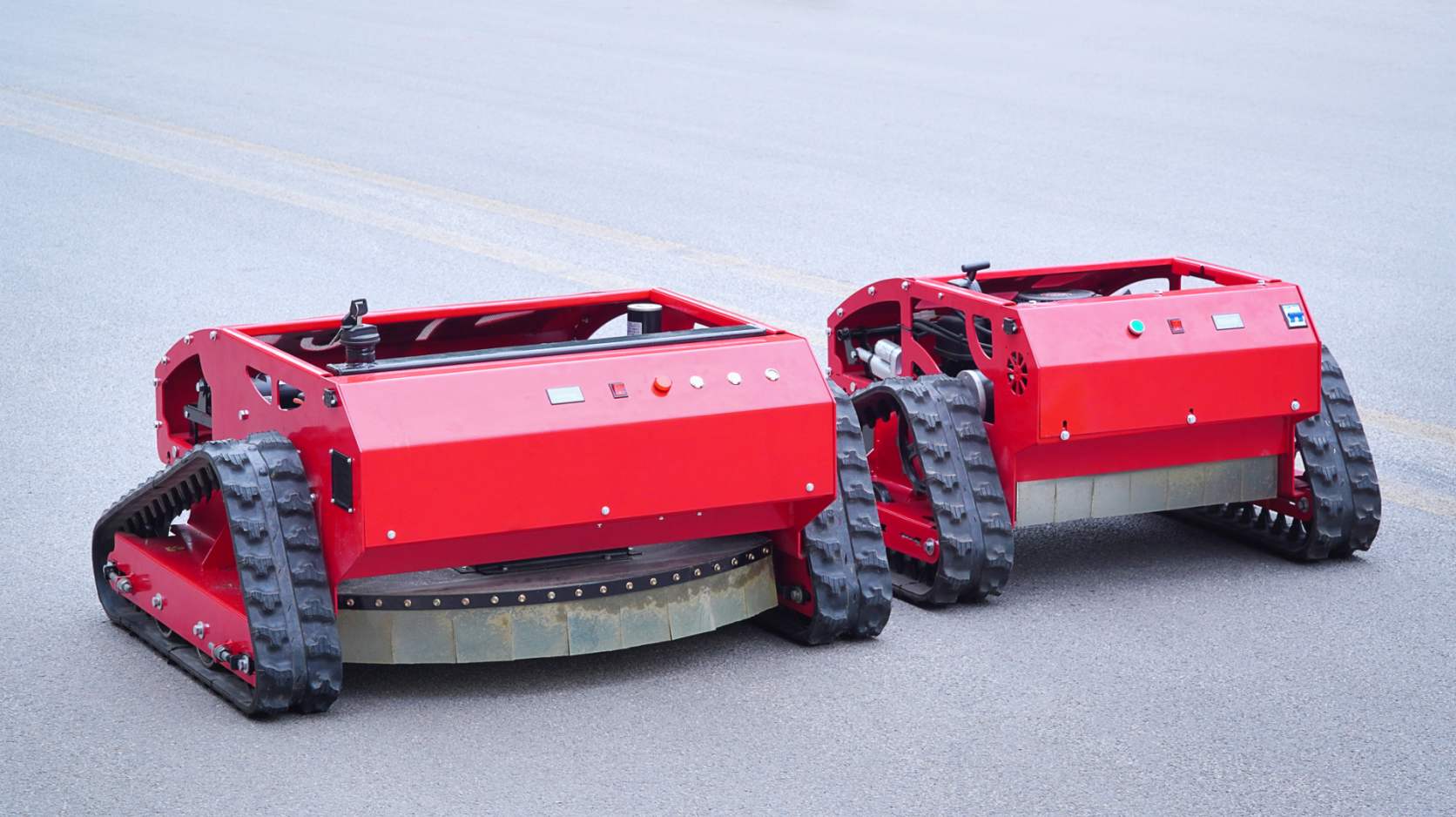 800mm Cutting Width Crawler Remote Control Lawn Mower with 16HP Loncin 4-Stroke Gasoline Engine