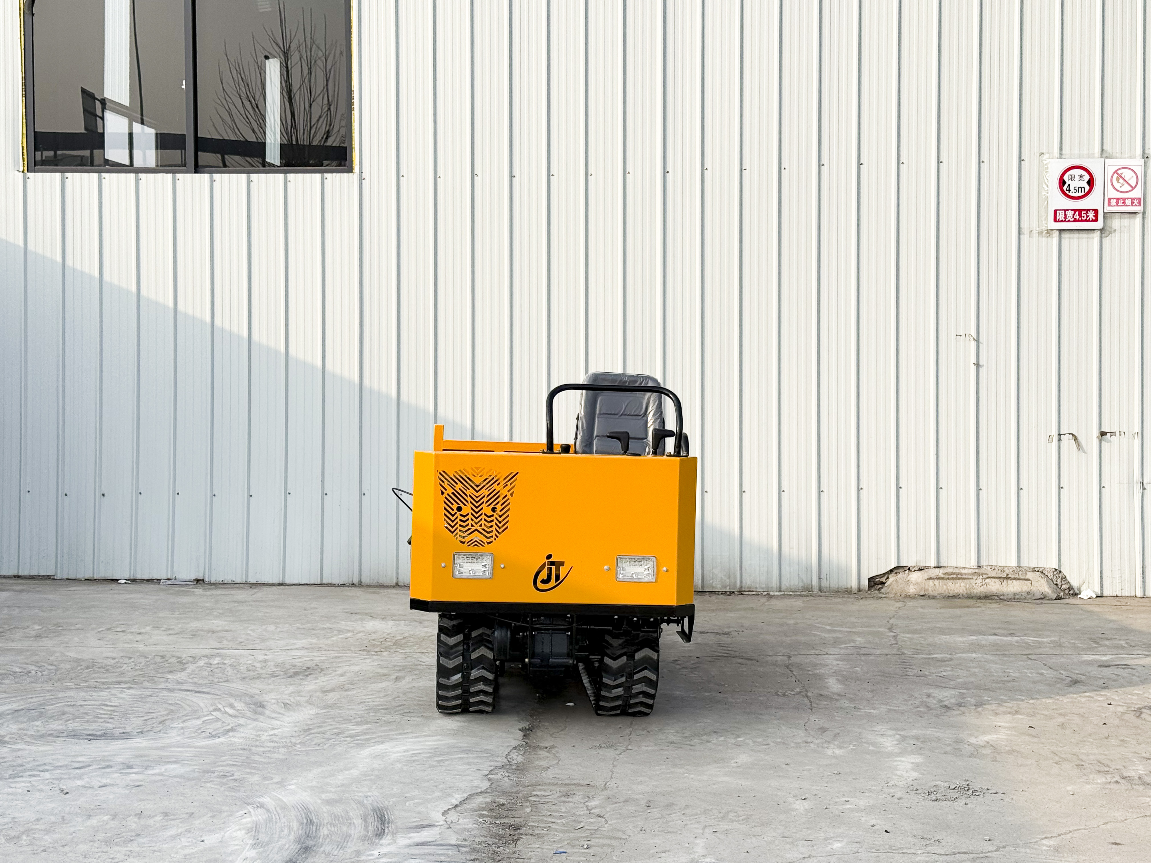 mini dumper with High Efficiency and versatile use