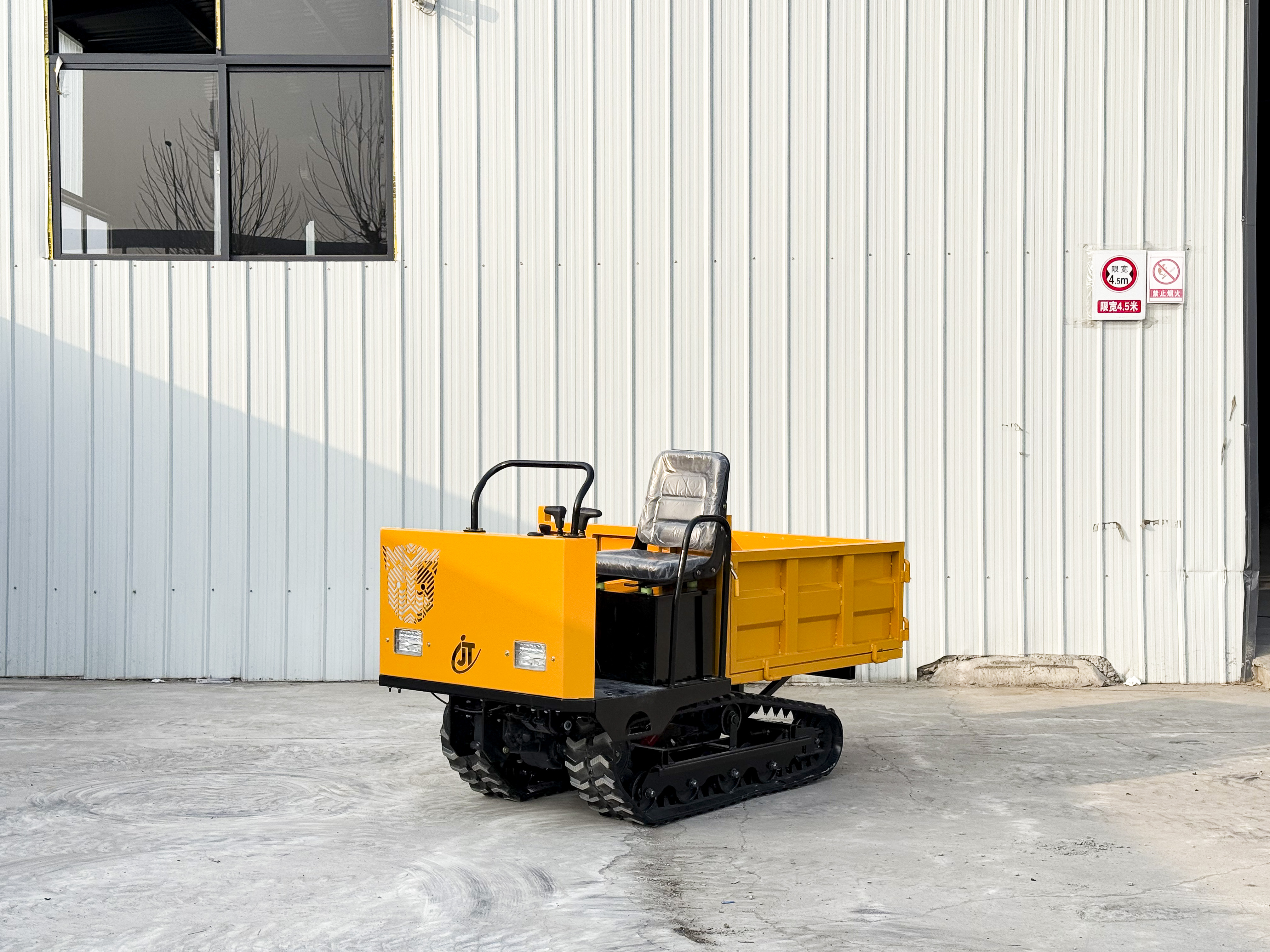 mini dumper with High Efficiency and versatile use