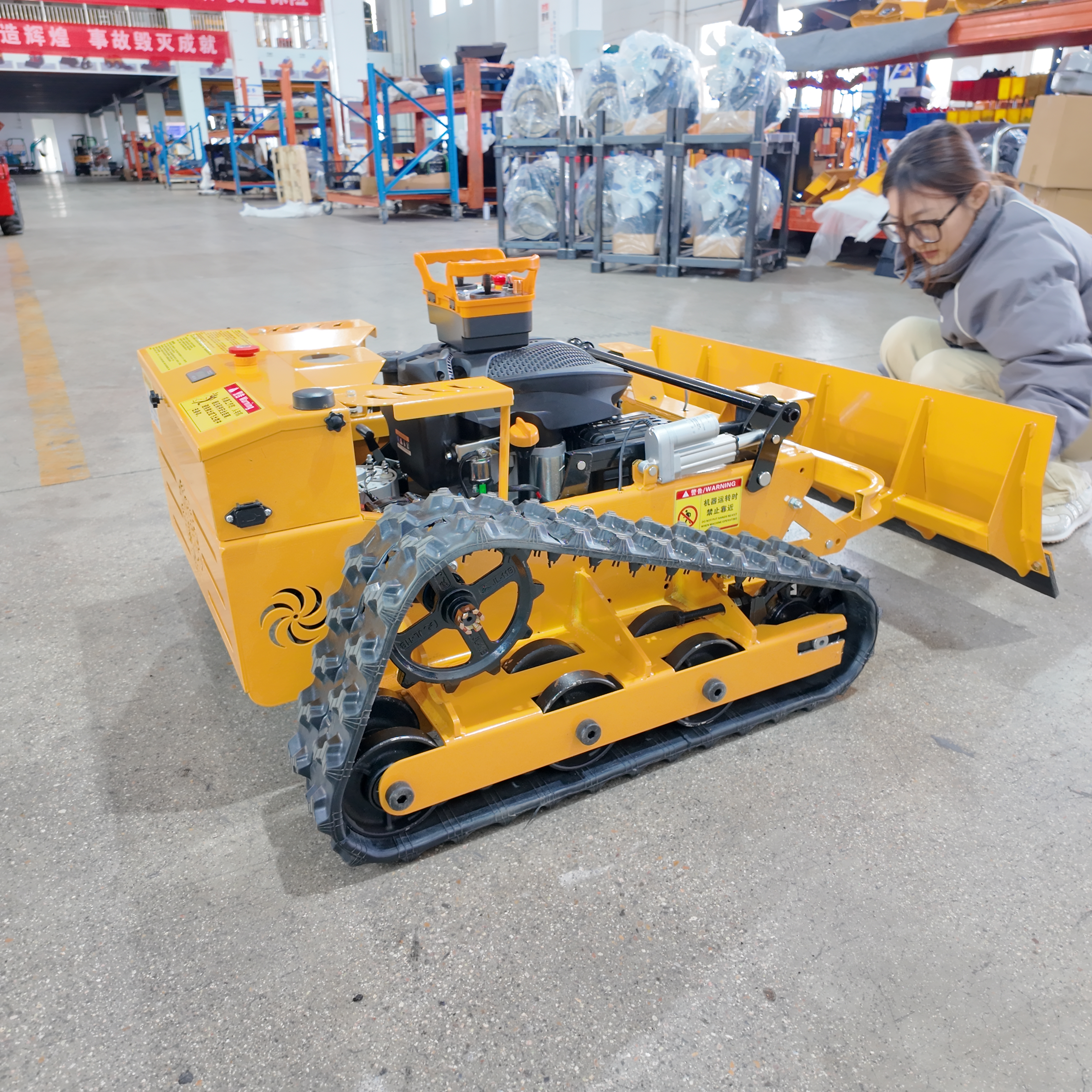 YM-550 Gasoline Lawn Mower | 24V 12Ah Remote Control 2000m²/h