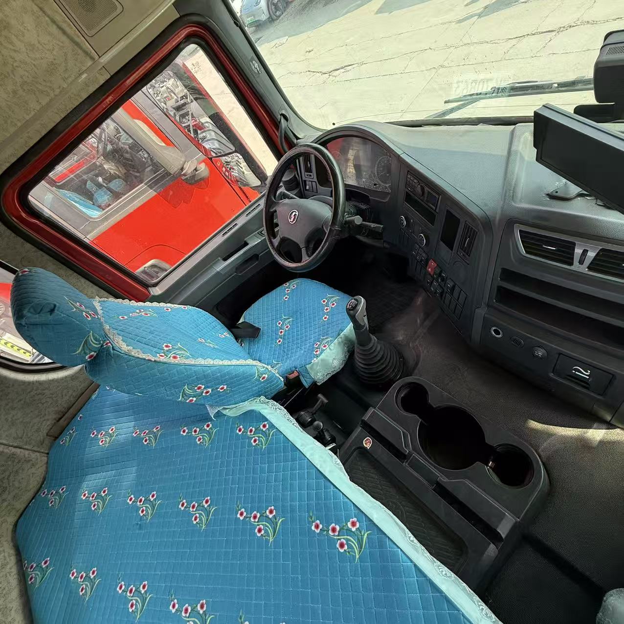 Shacman Delong X3000 460HP Weichai Fast Gearbox