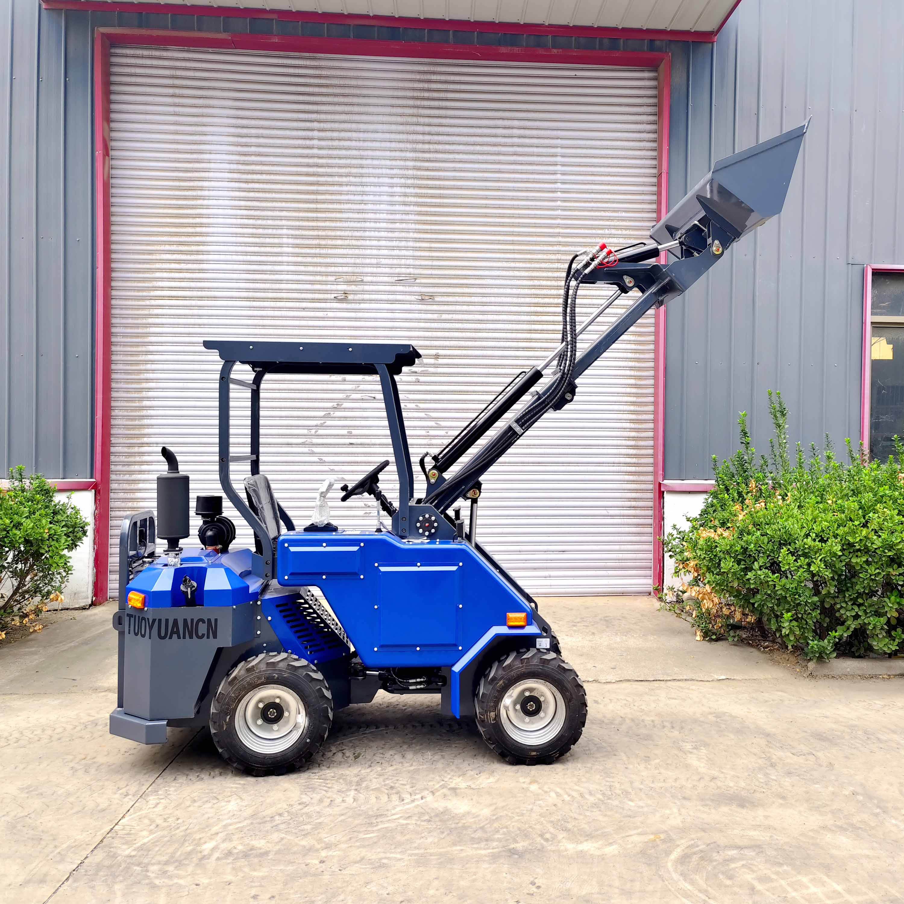 Tuoyuan Mini All-Terrain Wheel Loader | 26HP 19.39kW Diesel Front End Telescopic Loader