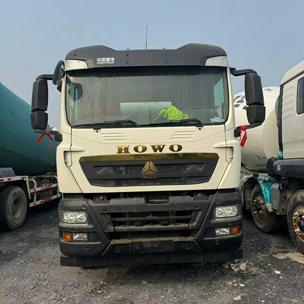 Small Concrete Mixer Truck 1.5-2.5m³ | Compact Mini Mixer for Narrow Space