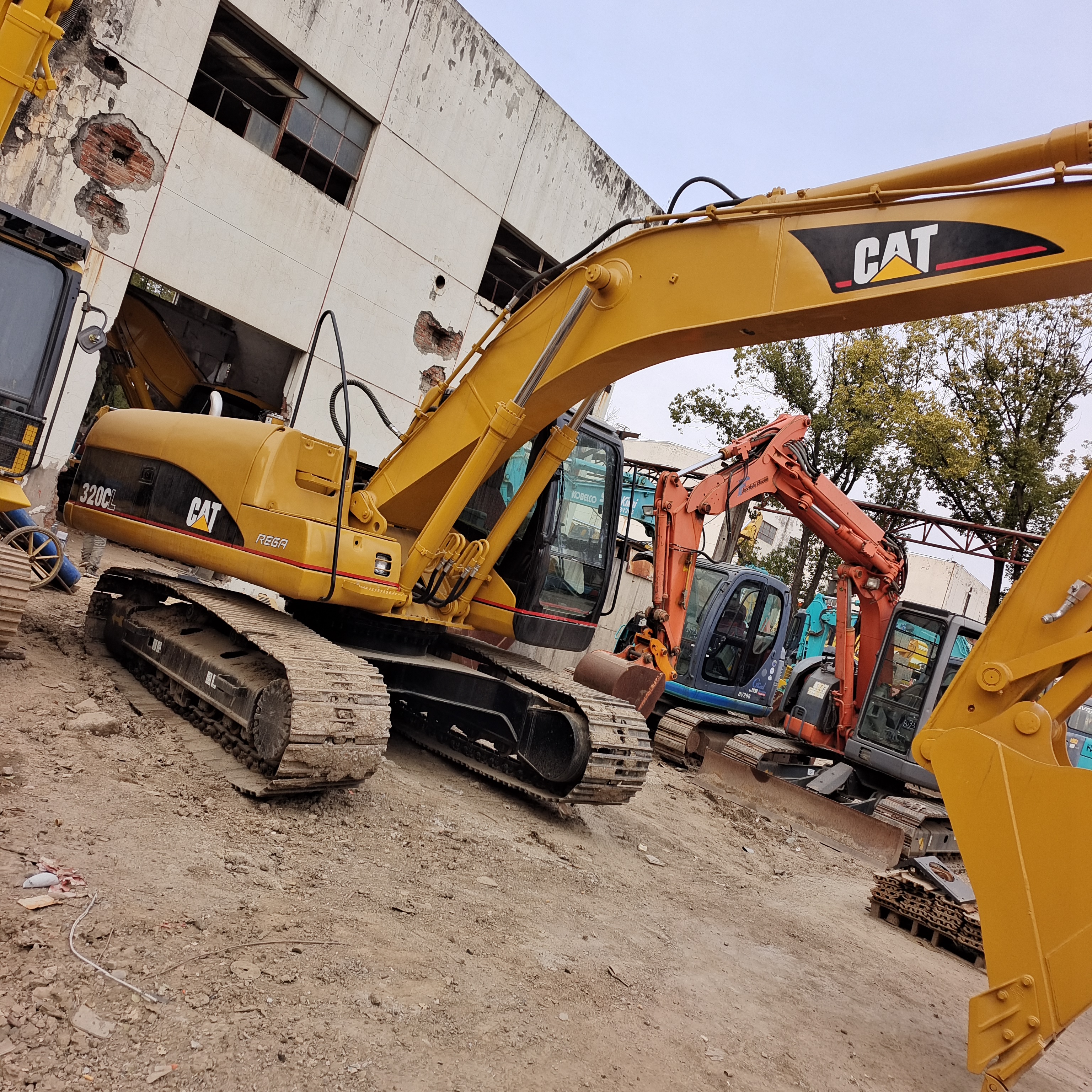 used caterpillar 320D 320DL 320D2 320D2L 320GC 320