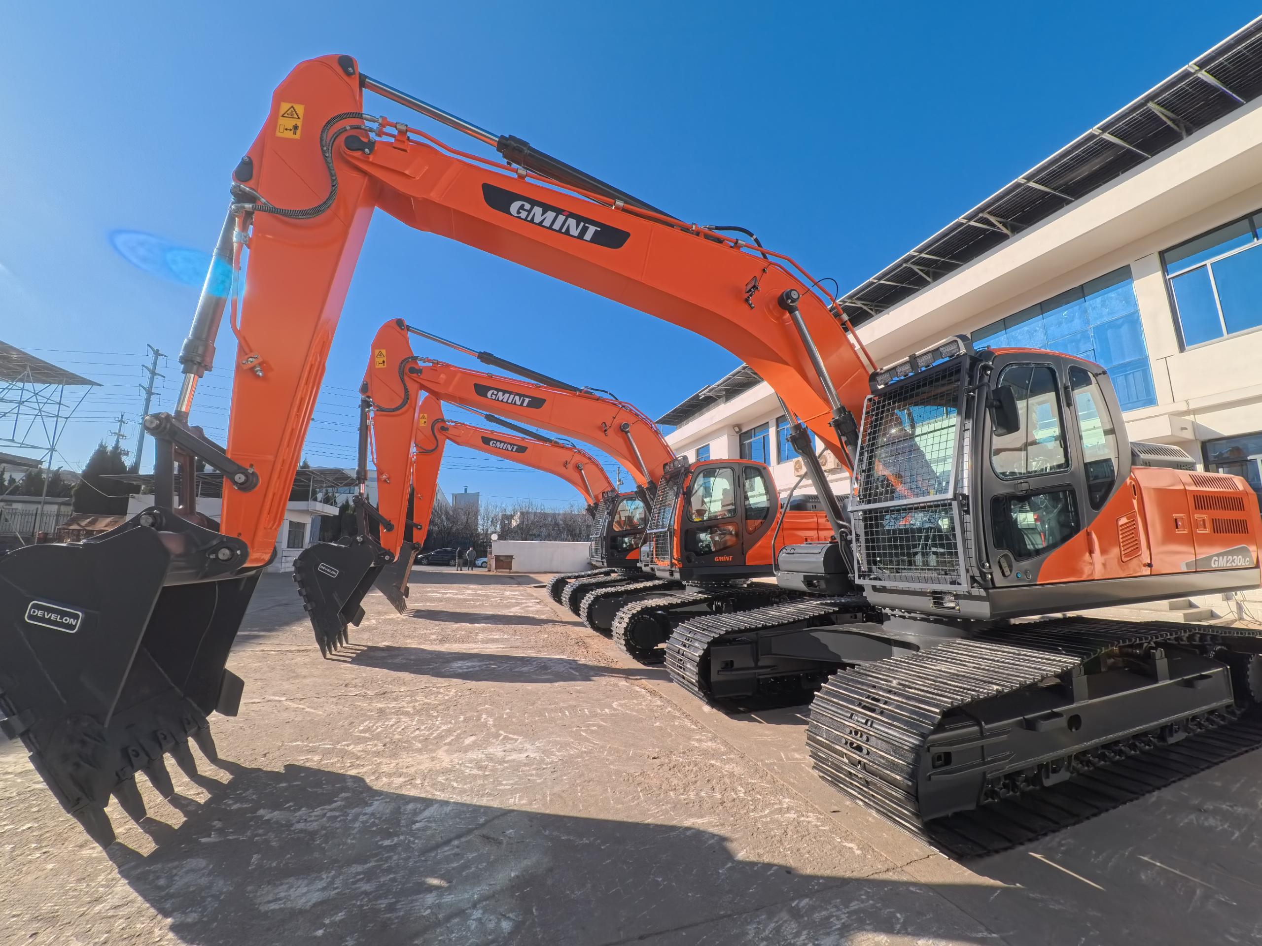 Doosan DX225 Industrial Excavator 50 Ton Excavadora Grande Epa Certified Earth Moving Machine