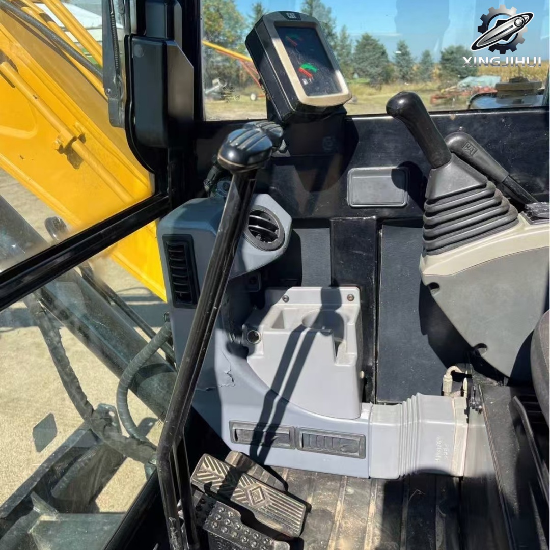 Used CAT305.5E2 Mini Crawler Excavator