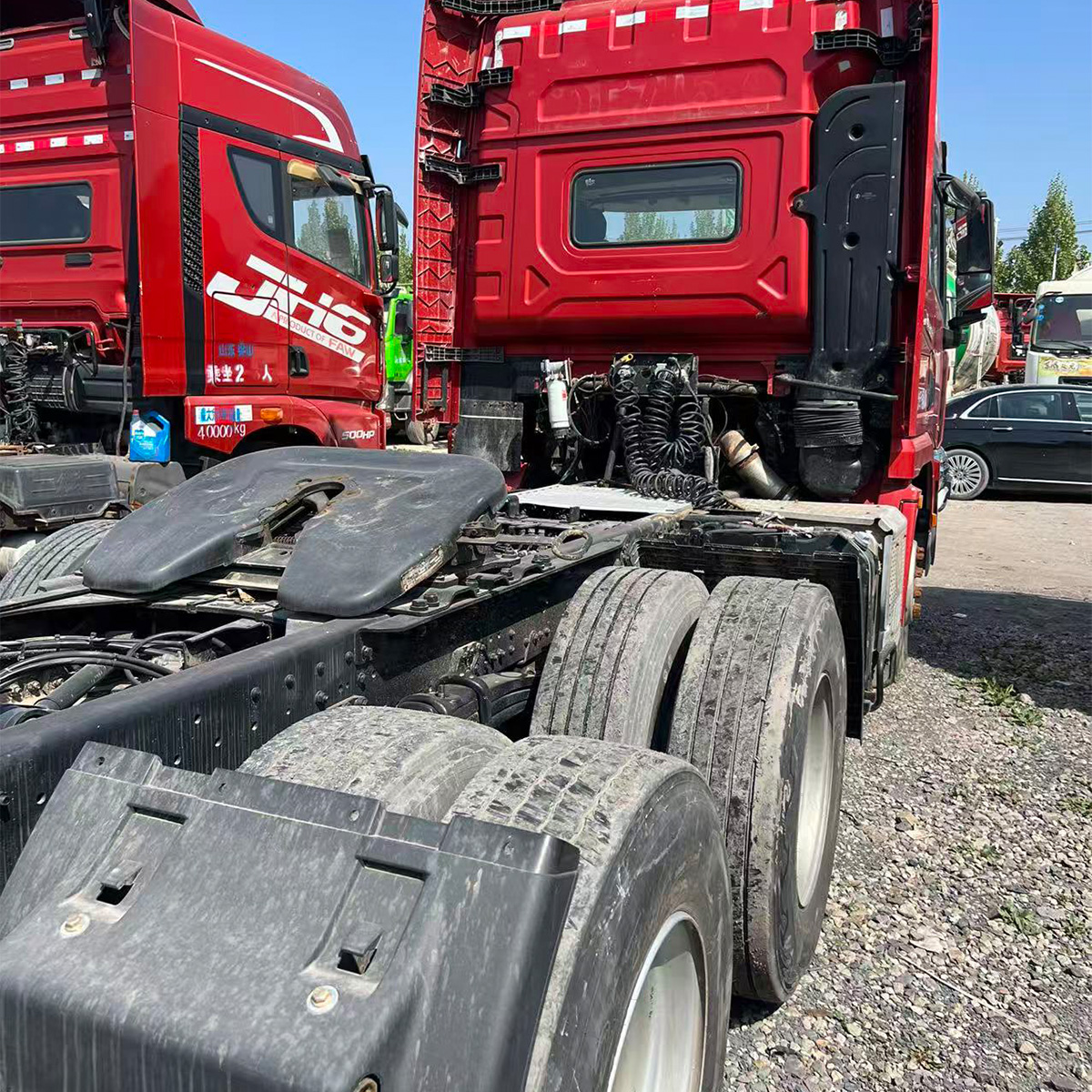 Used Shacman Delong X3000 Tractor Truck 550HP Weichai Engine Euro V Front 2 Rear 3 Leaf Springs