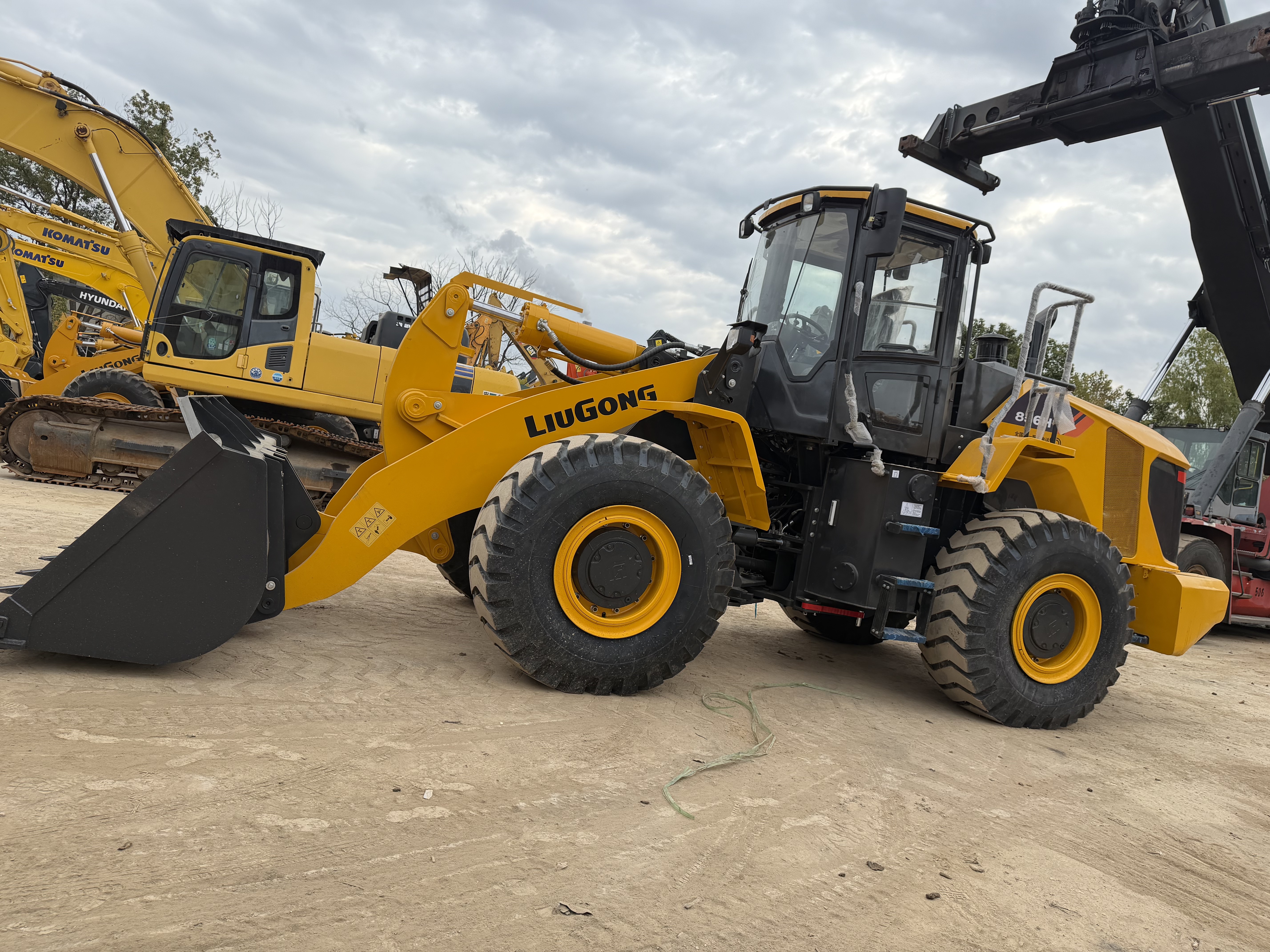 LIUGONG 856H USED LOADER