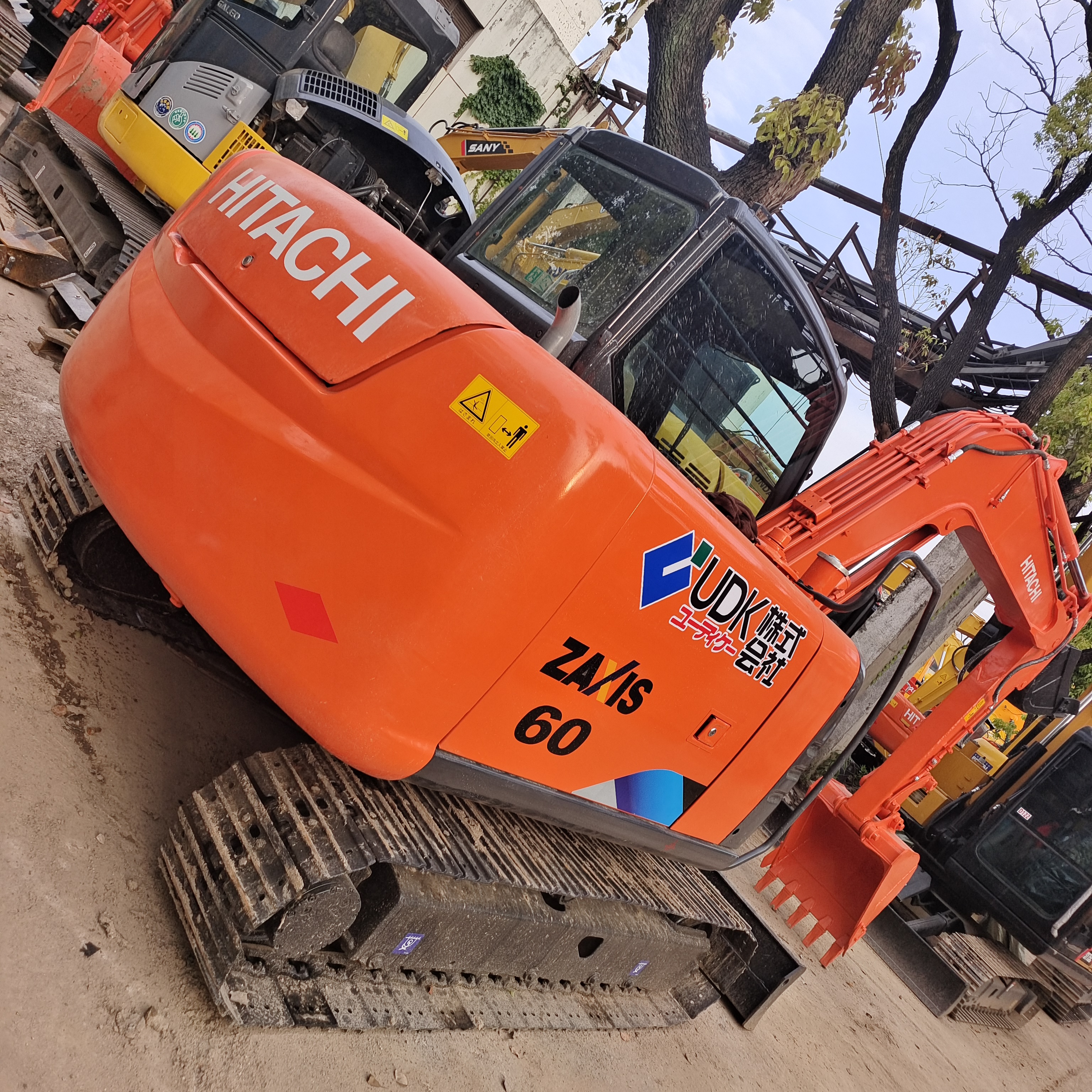HITACHI ZAXLS60 USED EXCAVATOR