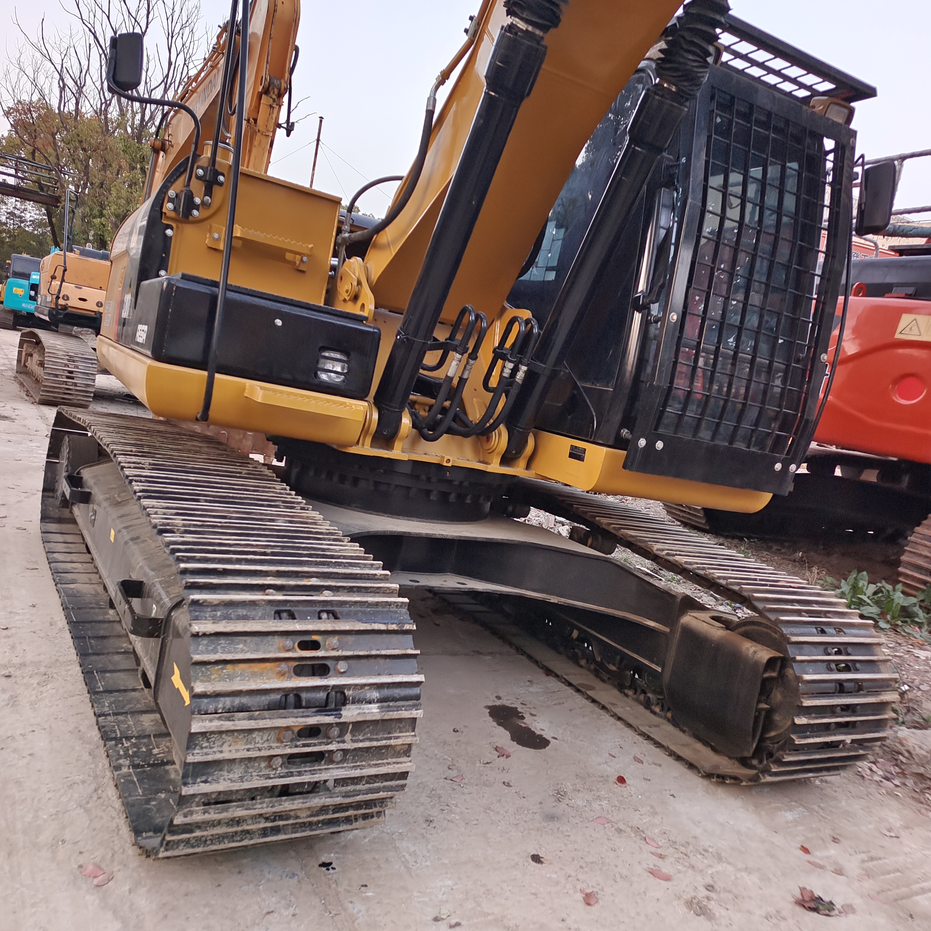 CAT 320d2l USED EXCAVATOR