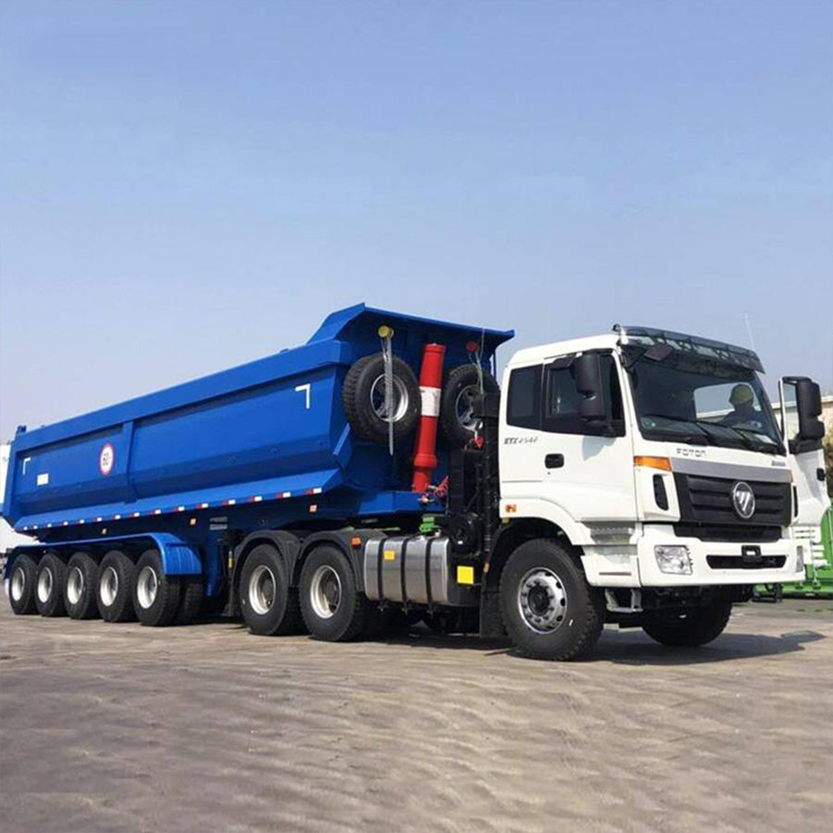 CSC 3-Axle Semi-Trailer, 40 Ton Load Capacity, Heavy Equipment Transportation, Suitable for Truck Trailers, High-Strength Steel Material