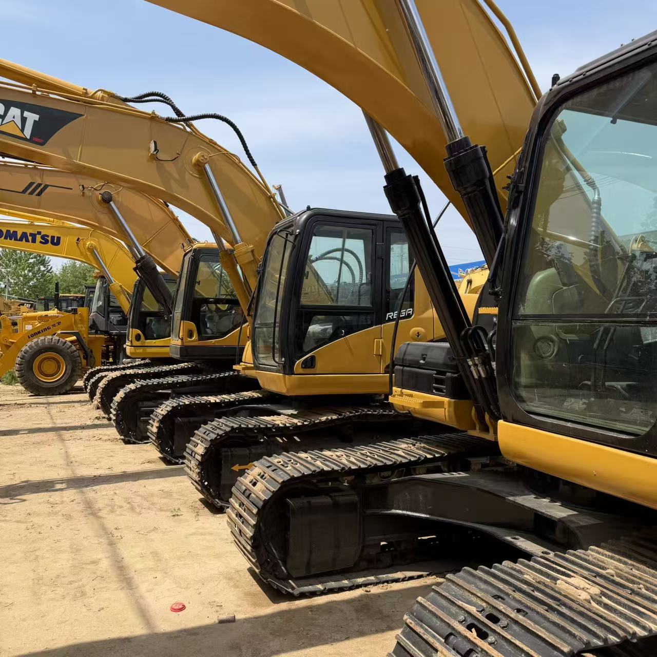 Used SANY SY215C Crawler Hydraulic Excavator 21-Ton Medium Construction Equipment for Export