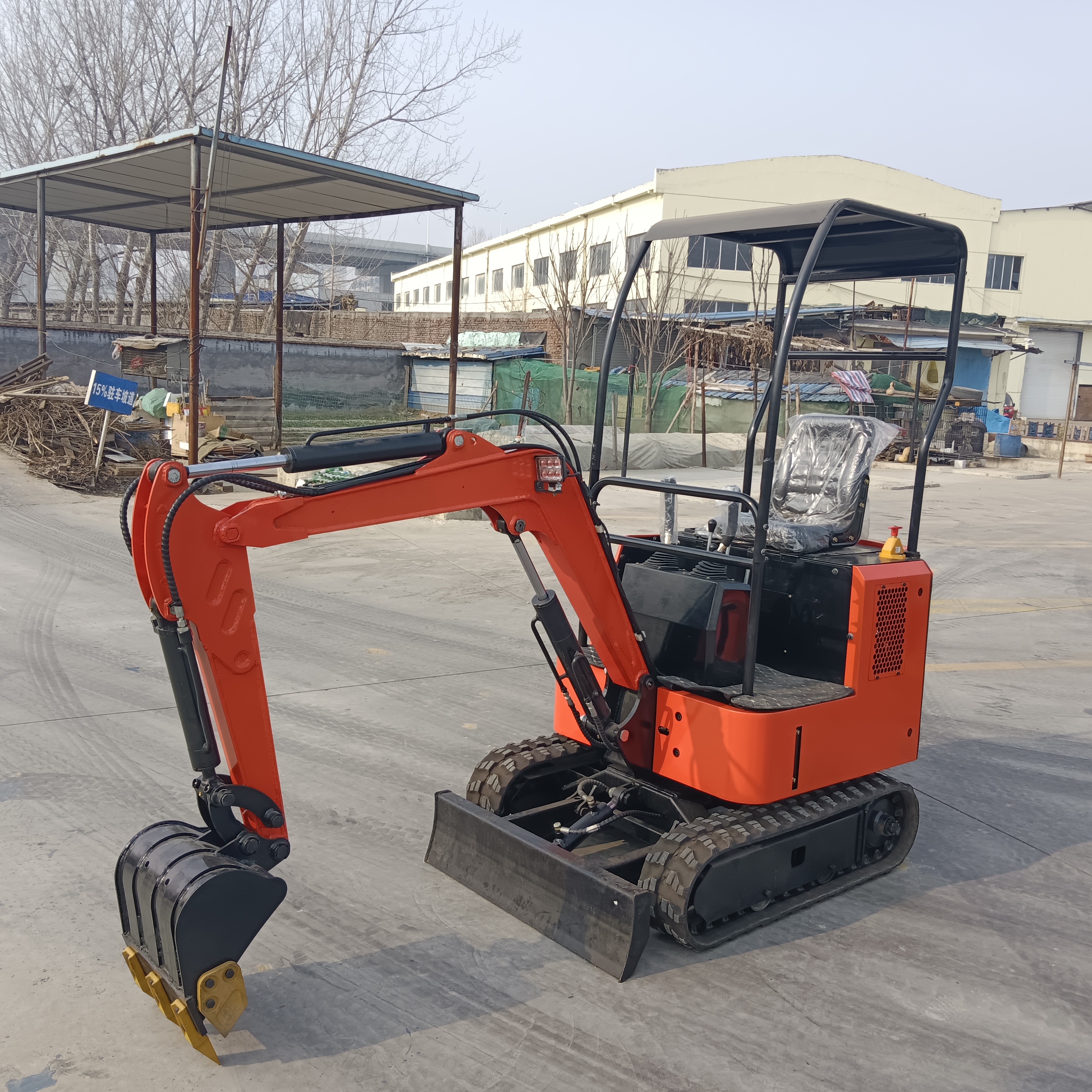 Compact Tracked Excavator, Household & Agricultural Mini Digger, Multi-Functional Excavator for Construction Sites