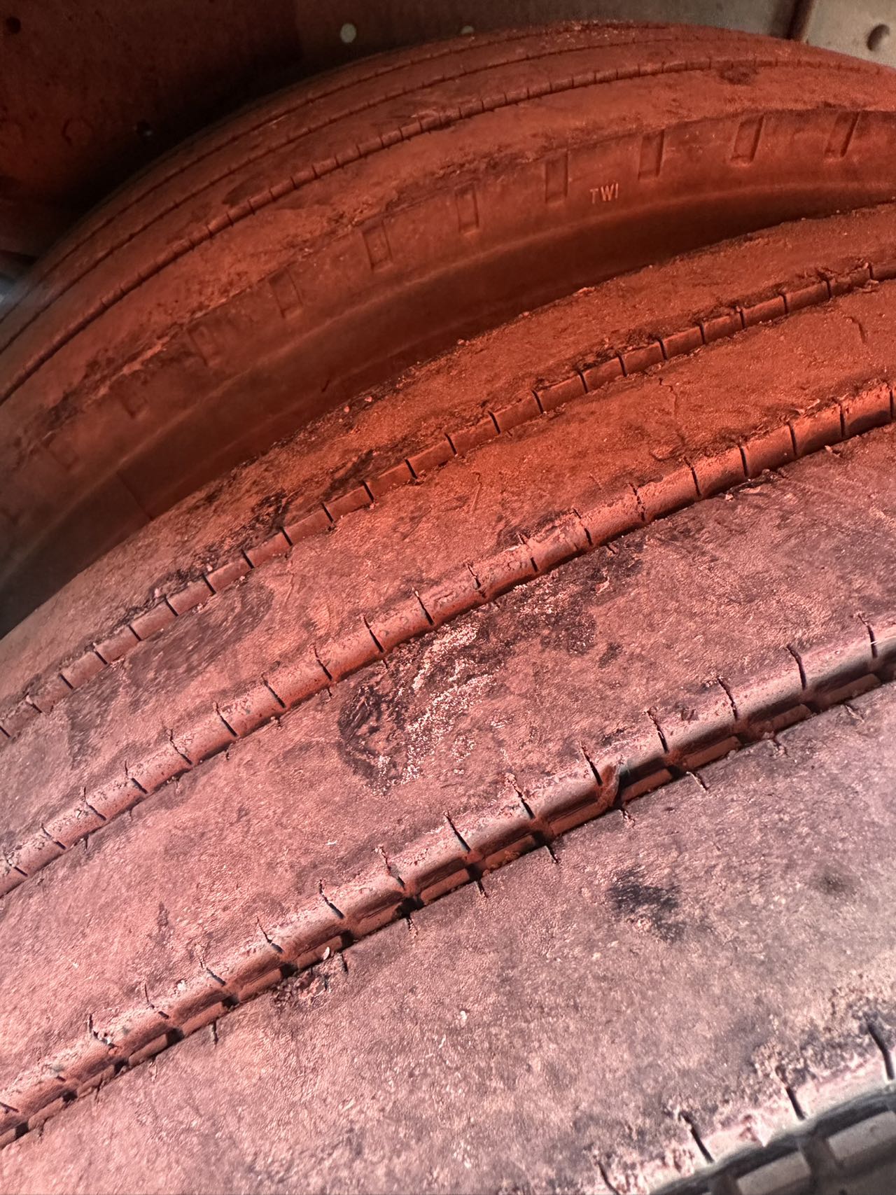 6.8m High Bar Cargo Truck, 260HP Manual Transmission, National VI, Full Configuration, Excellent Condition