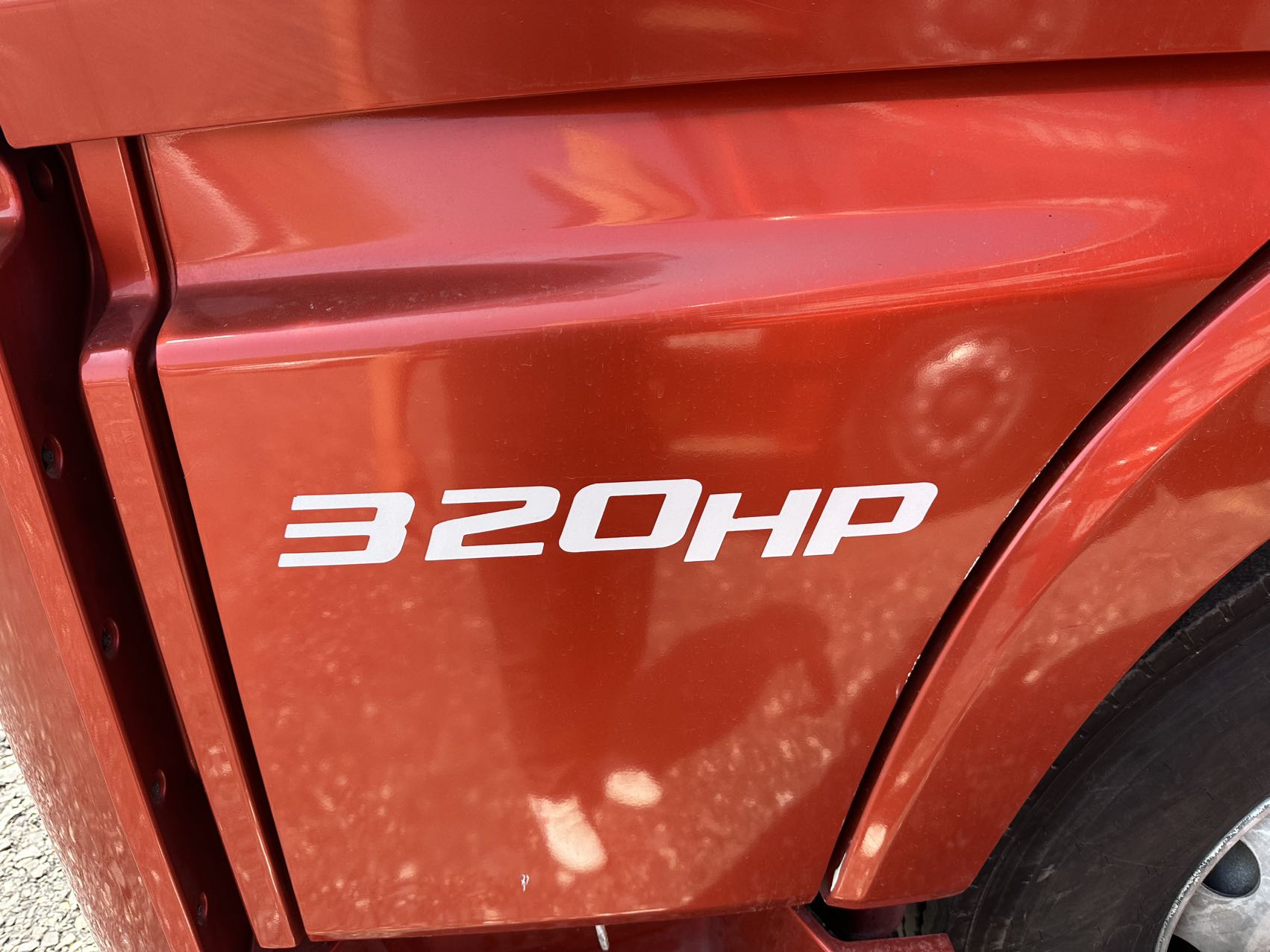 9.6m High Bar 6×2 Truck, 320HP Manual Transmission, National VI Navigator Edition, Full Configuration